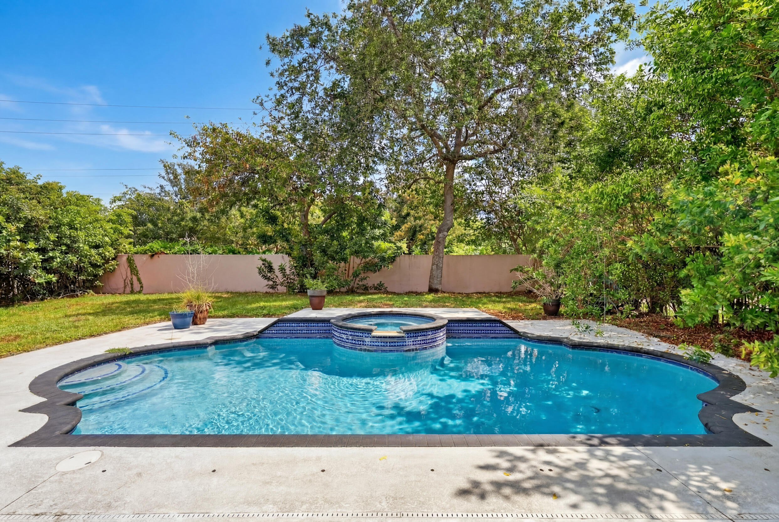 10749 Nashville Drive
