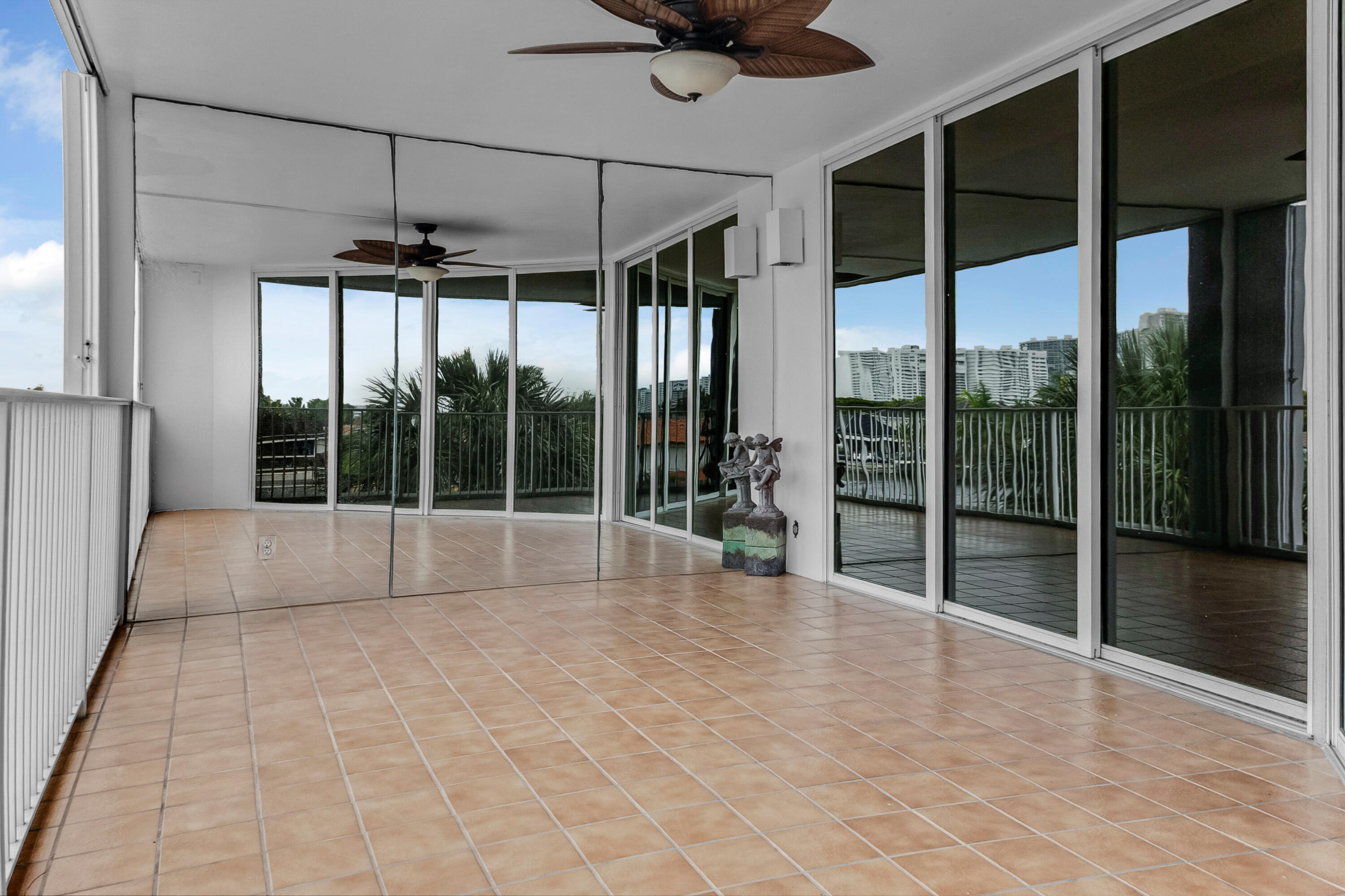 3100 NE 47th Court 305
