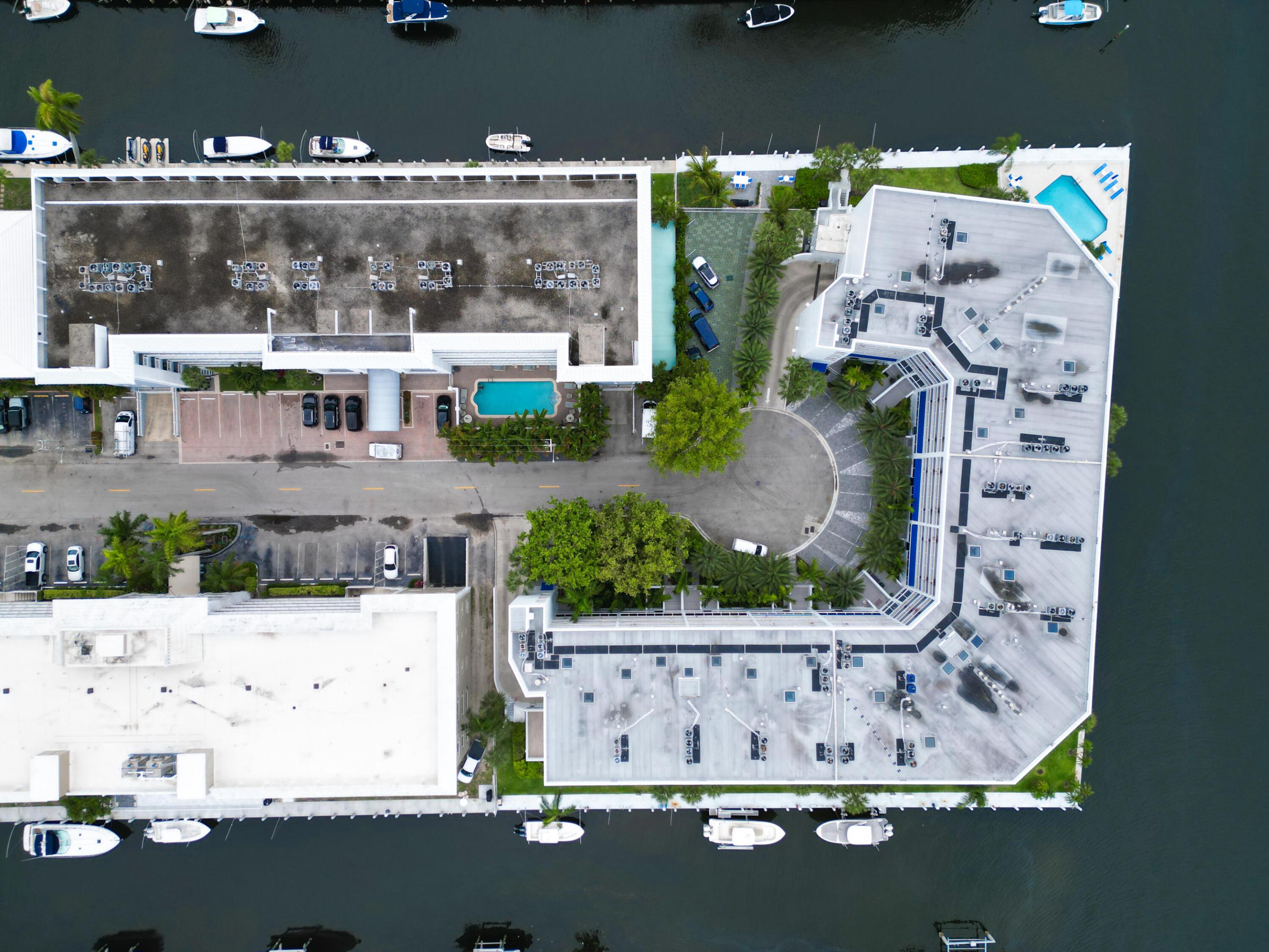 3100 NE 47th Court 305