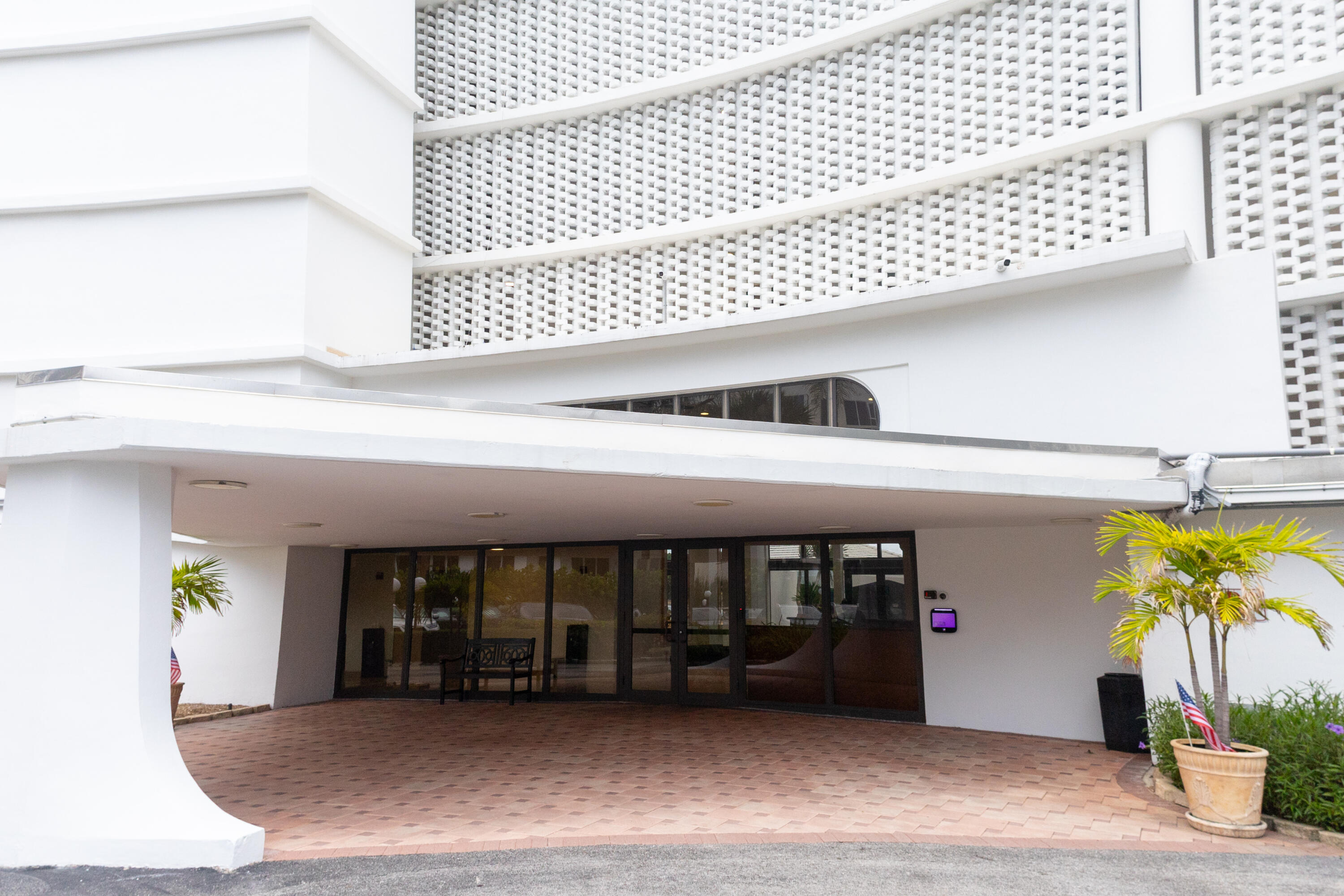3590 S Ocean Boulevard 101