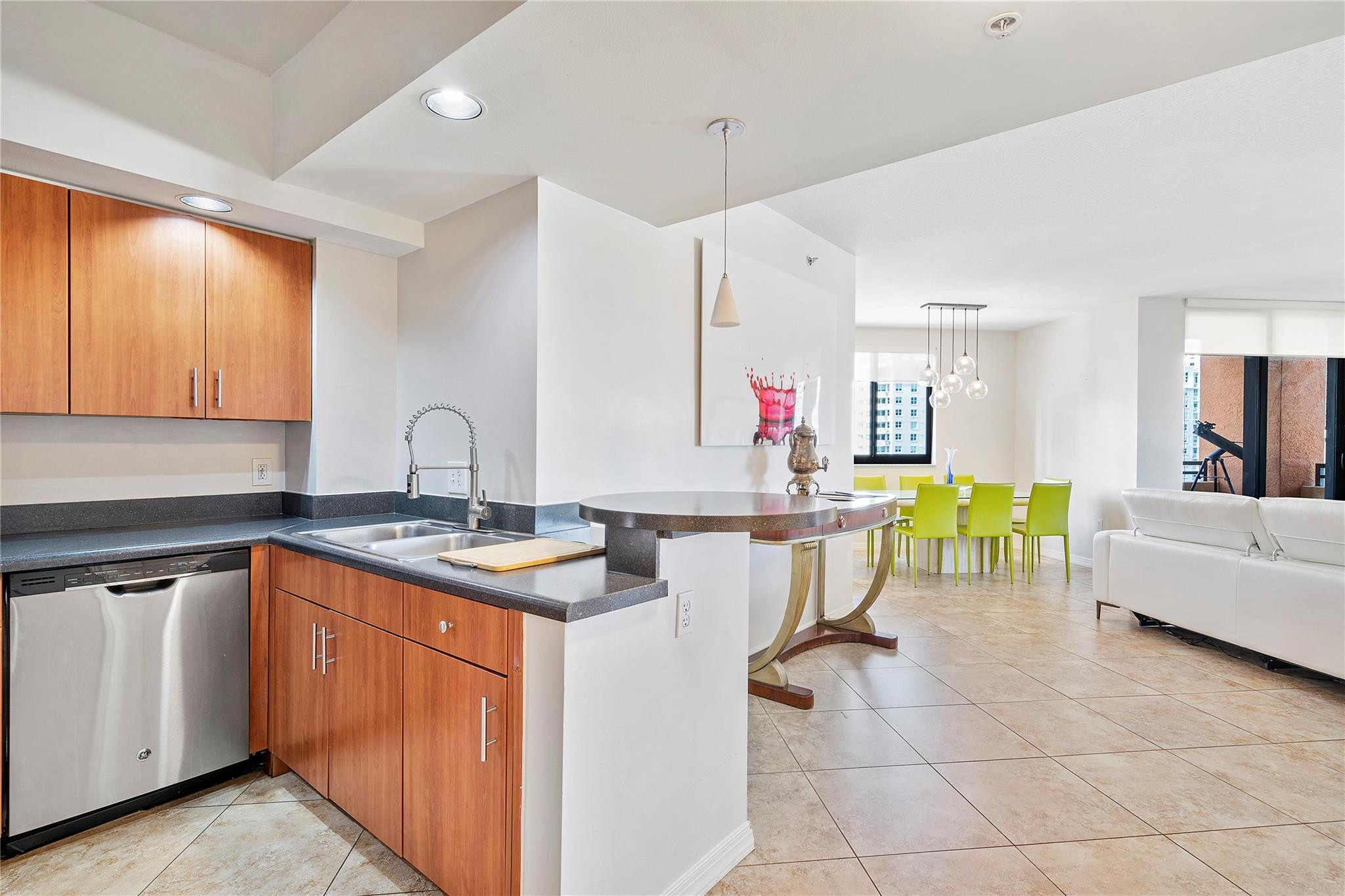 100 N Federal Highway 938