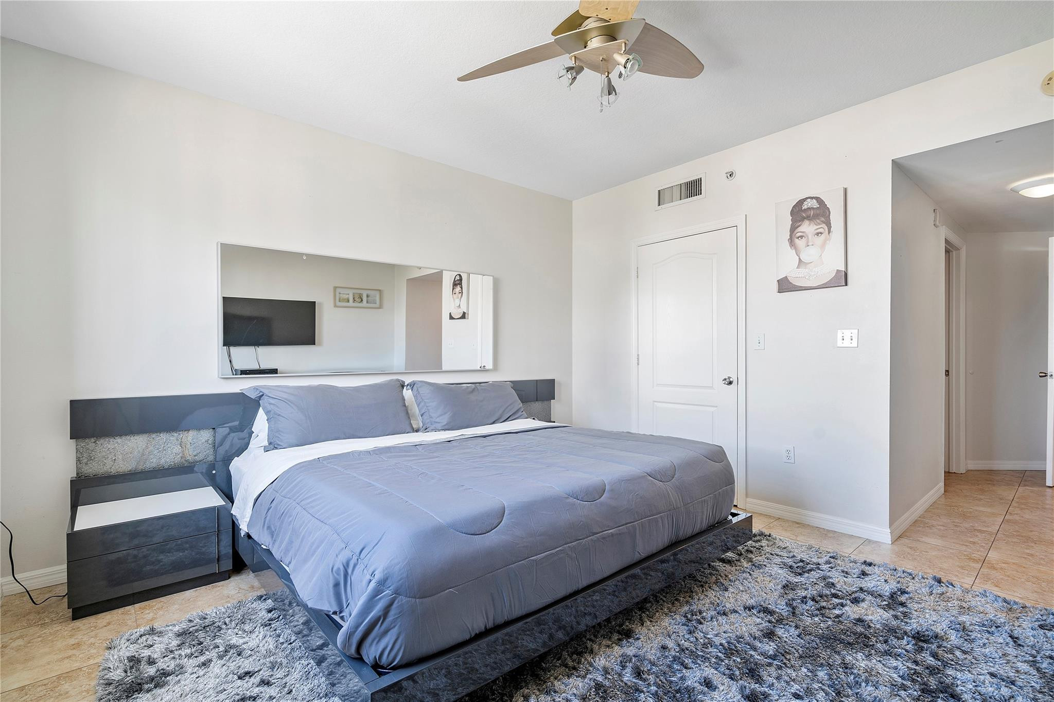 100 N Federal Highway 938