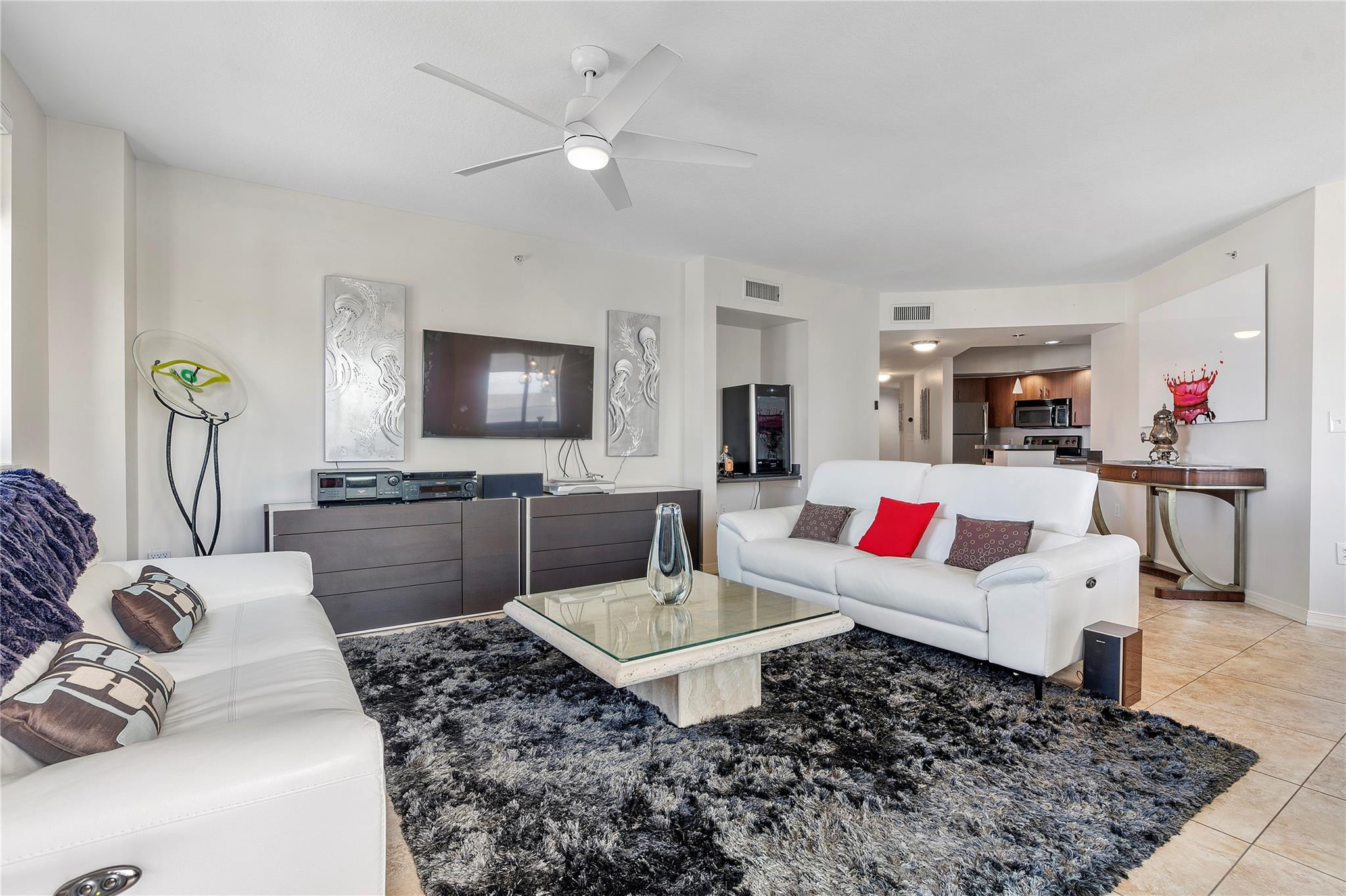 100 N Federal Highway 938