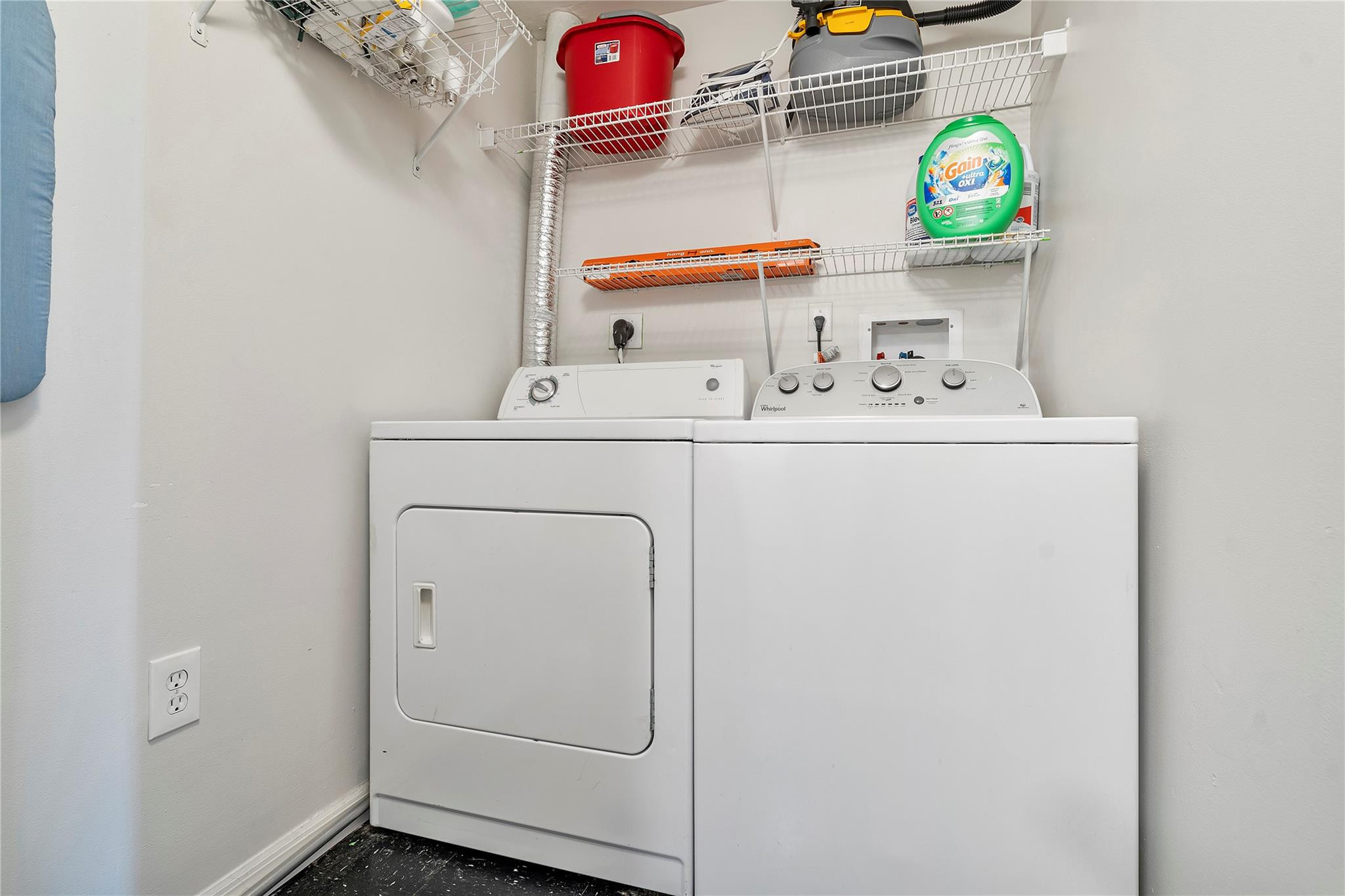 100 N Federal Highway 938