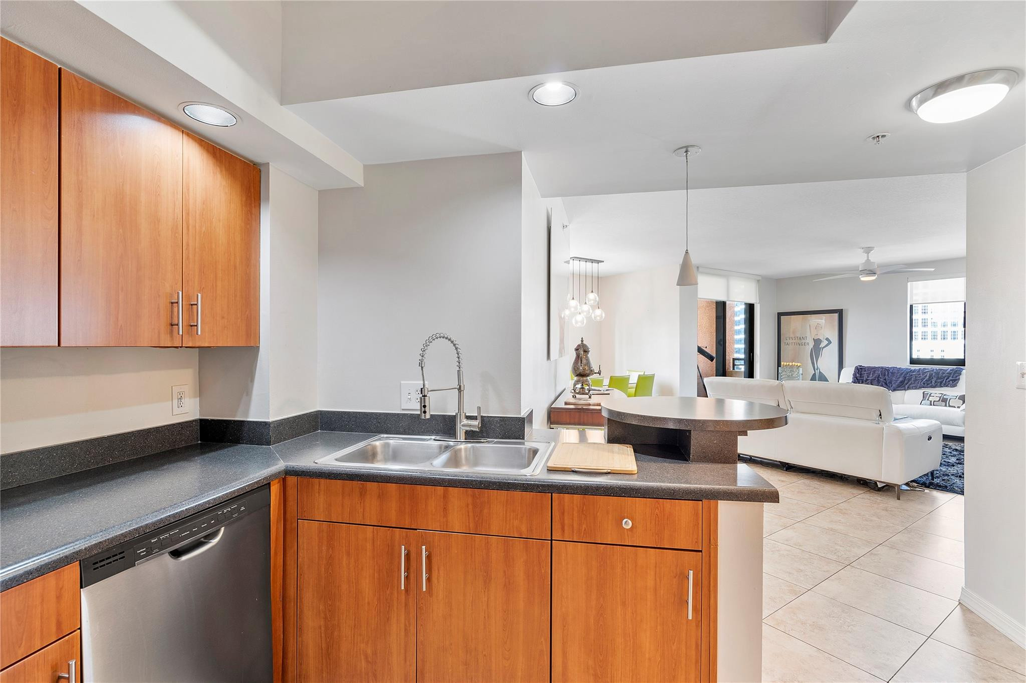 100 N Federal Highway 938