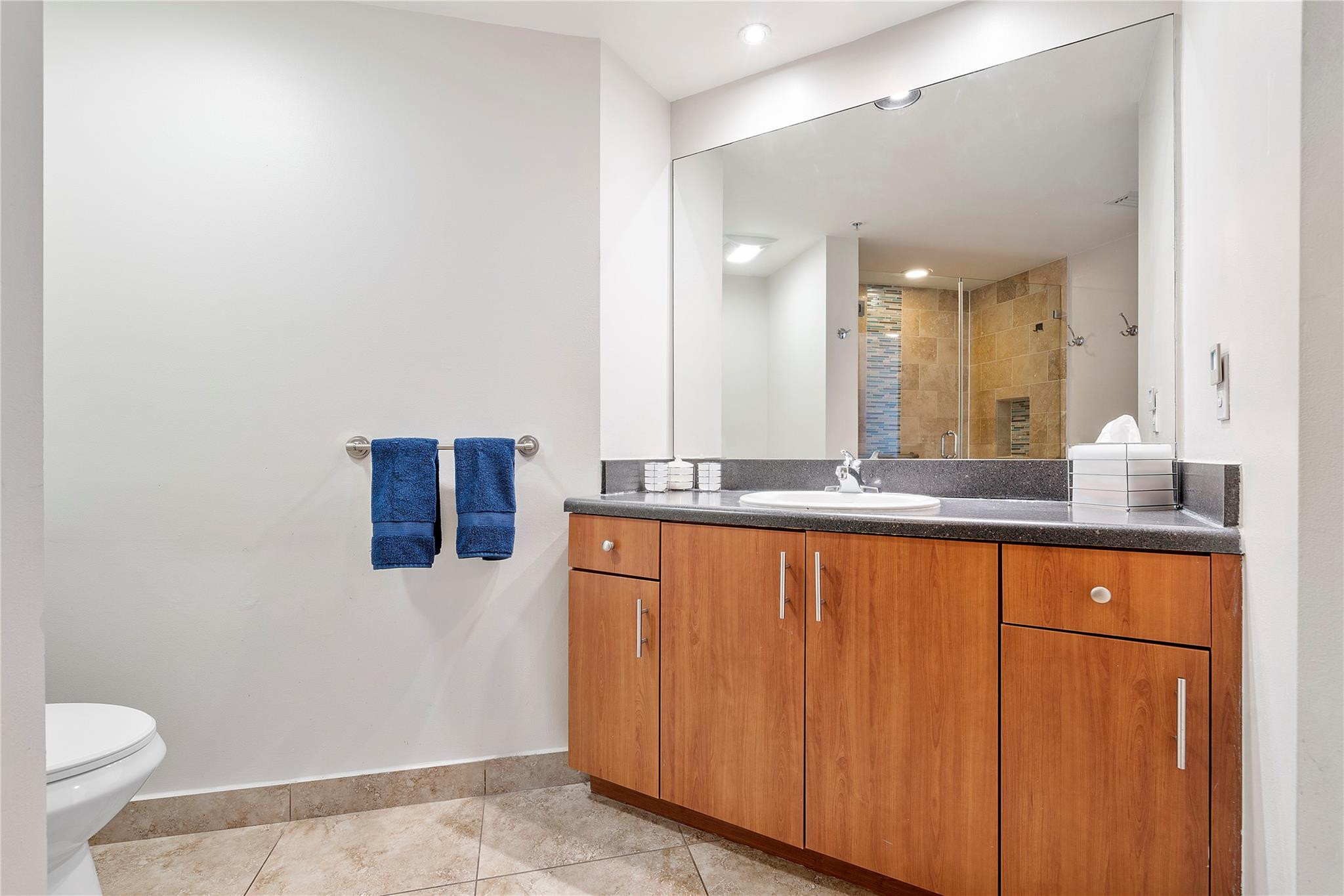 100 N Federal Highway 938