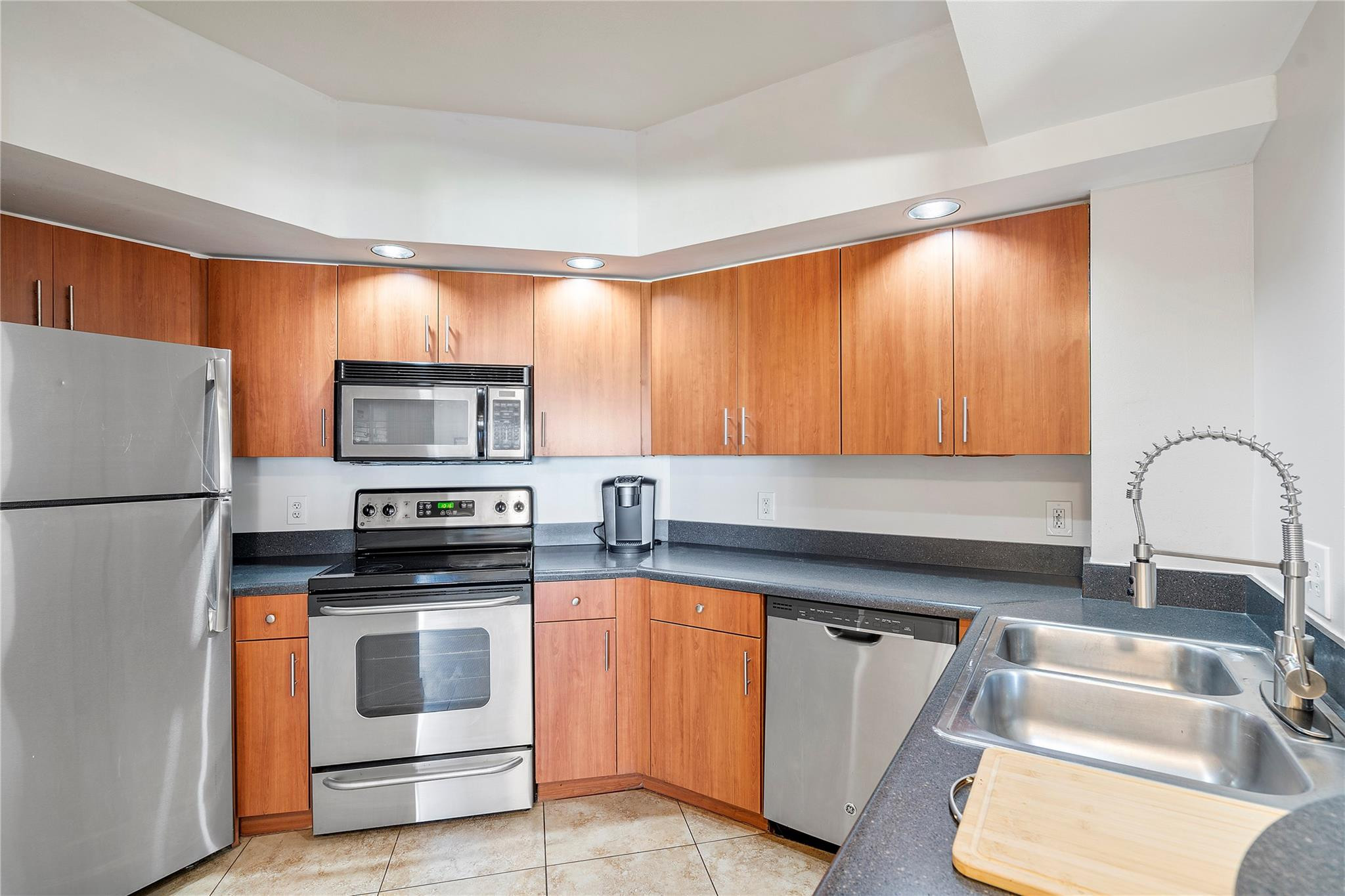 100 N Federal Highway 938