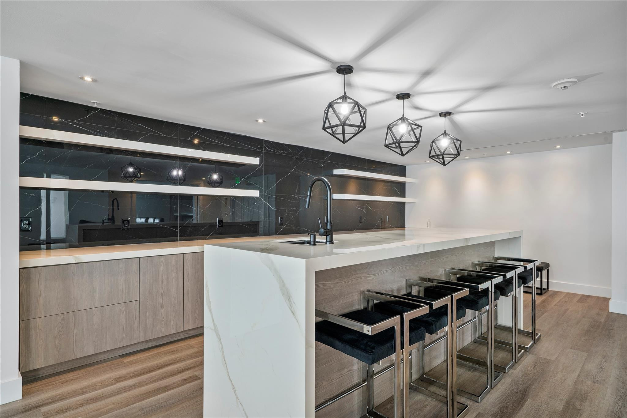 100 N Federal Highway 938