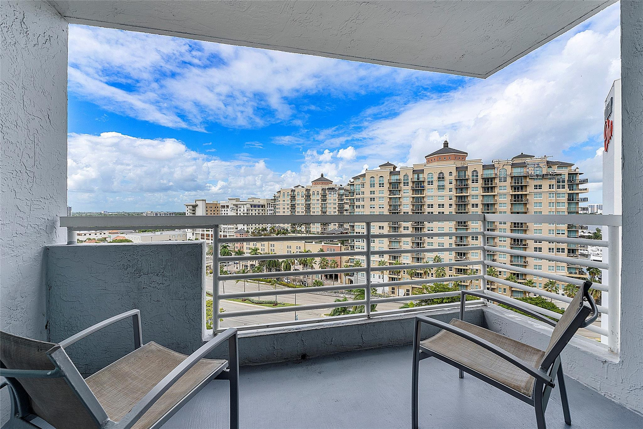 2670 E Sunrise Boulevard 1115