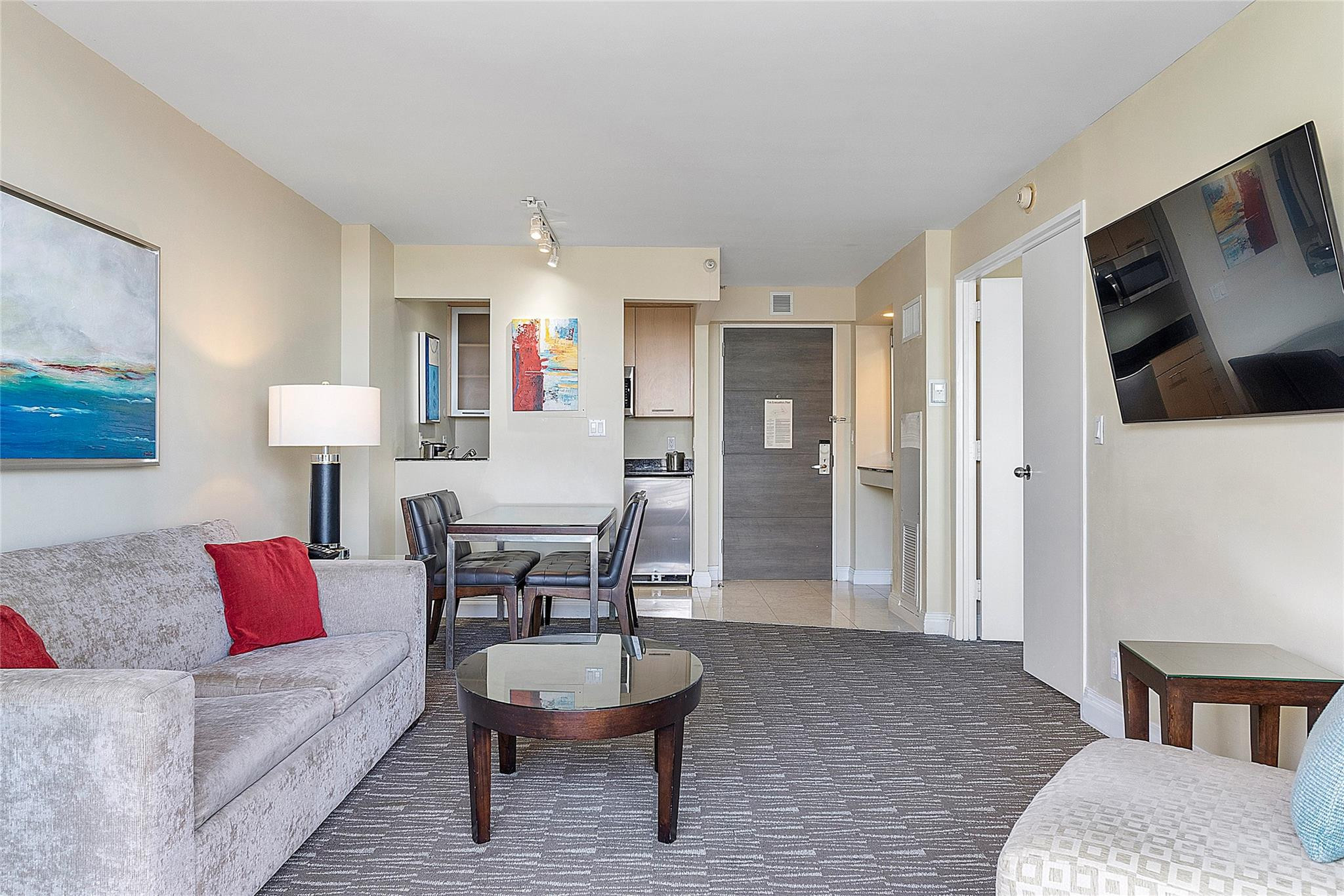 2670 E Sunrise Boulevard 1115