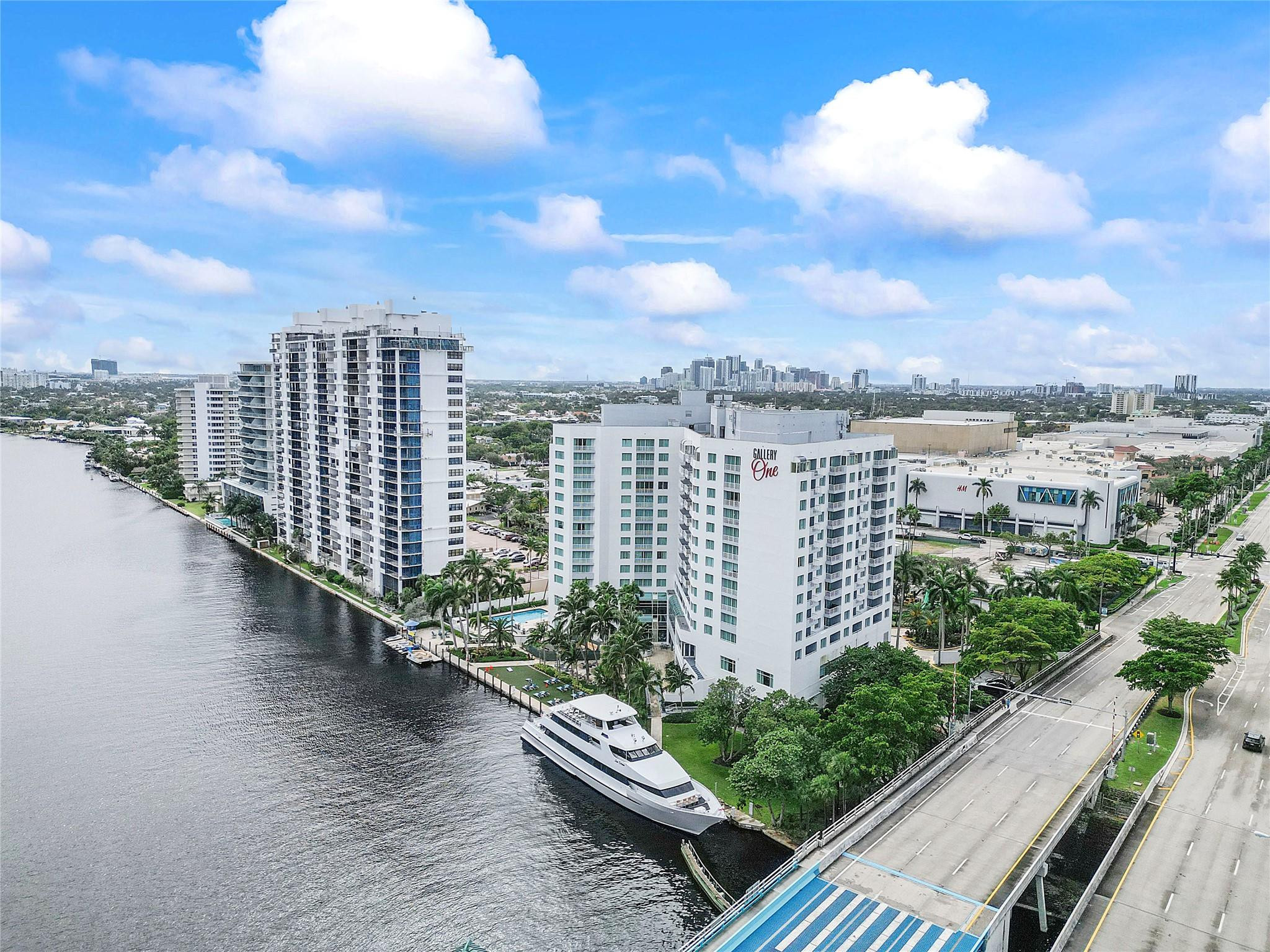 2670 E Sunrise Boulevard 1115