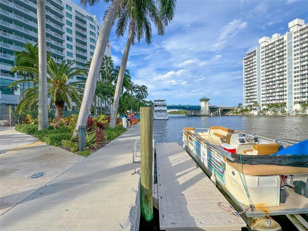 2670 E Sunrise Boulevard 1115