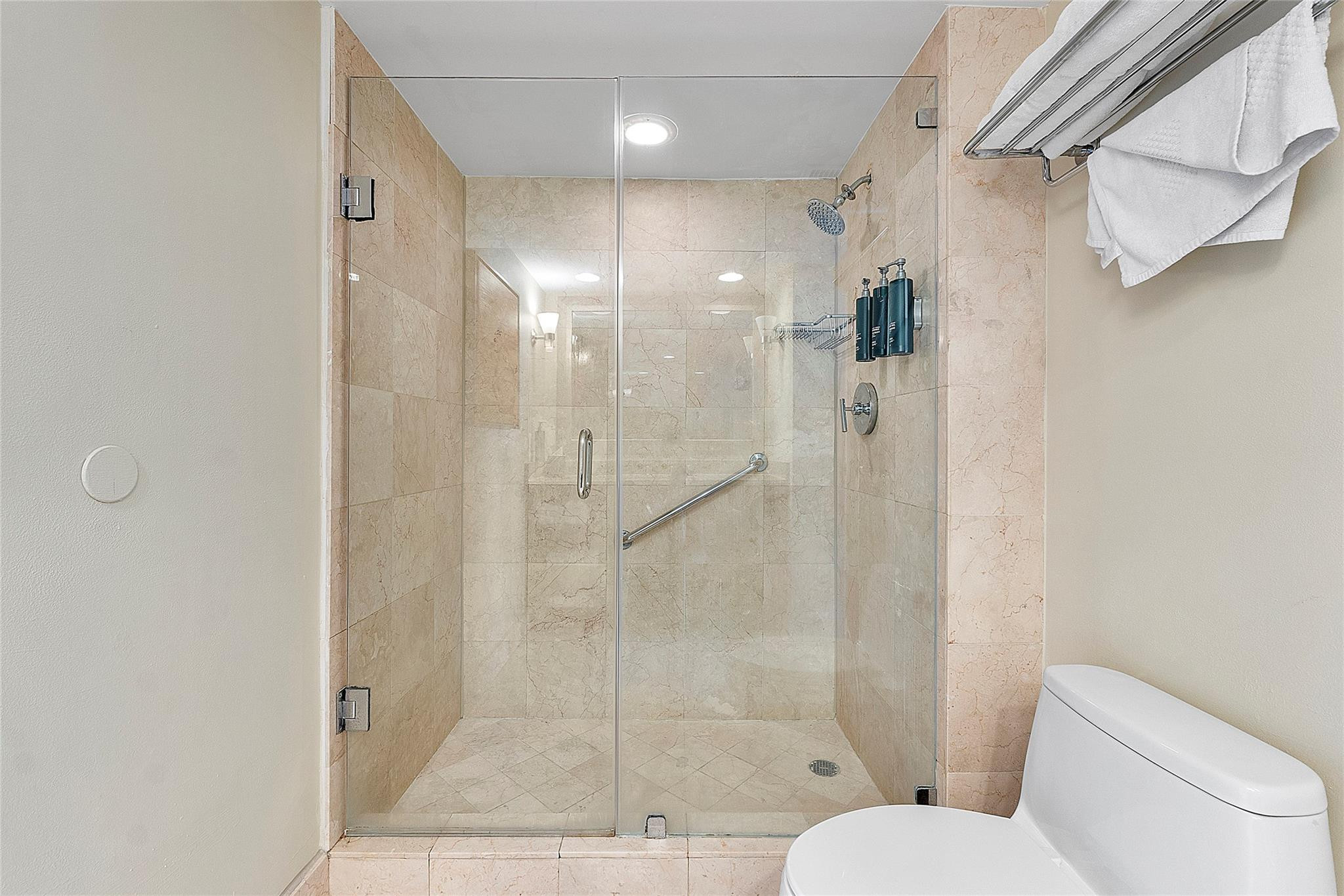 2670 E Sunrise Boulevard 1115