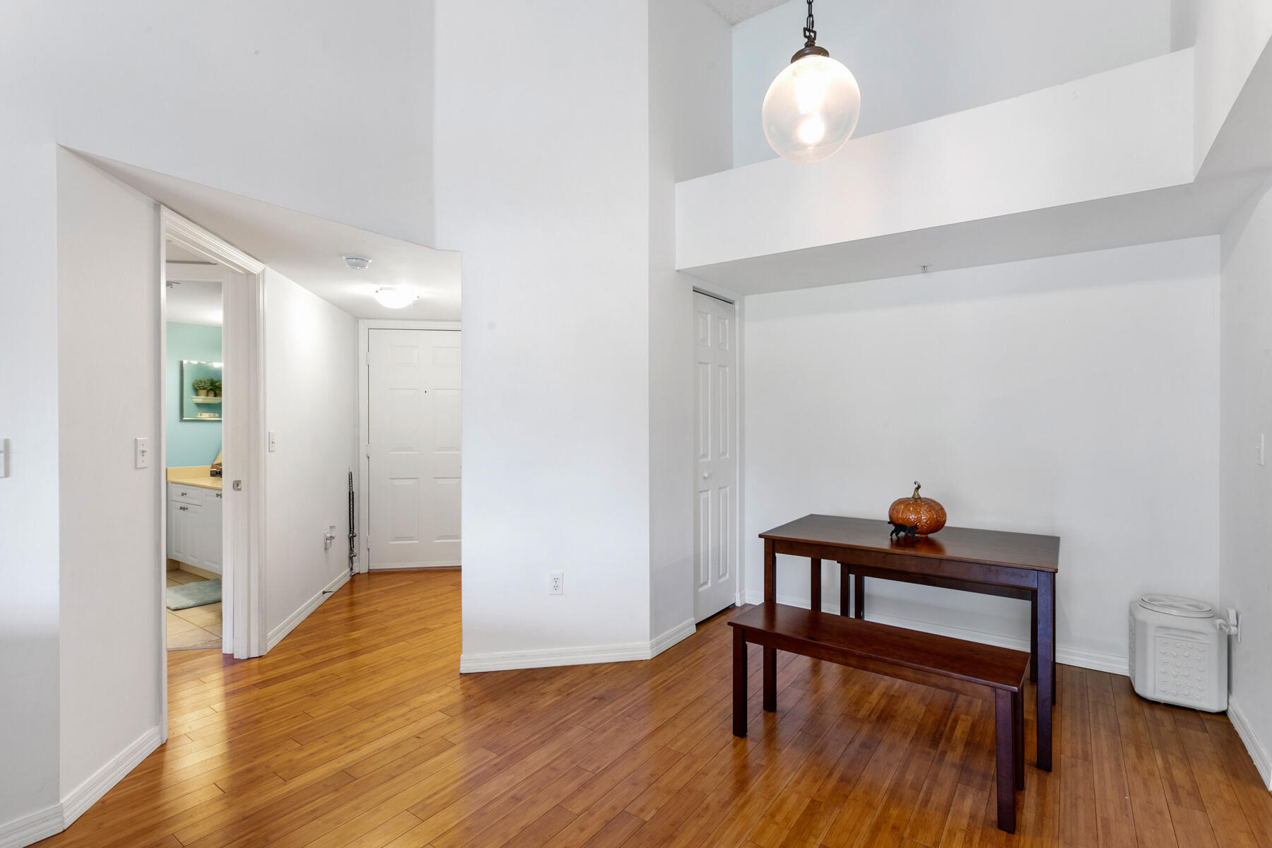 500 Crestwood Court N 520