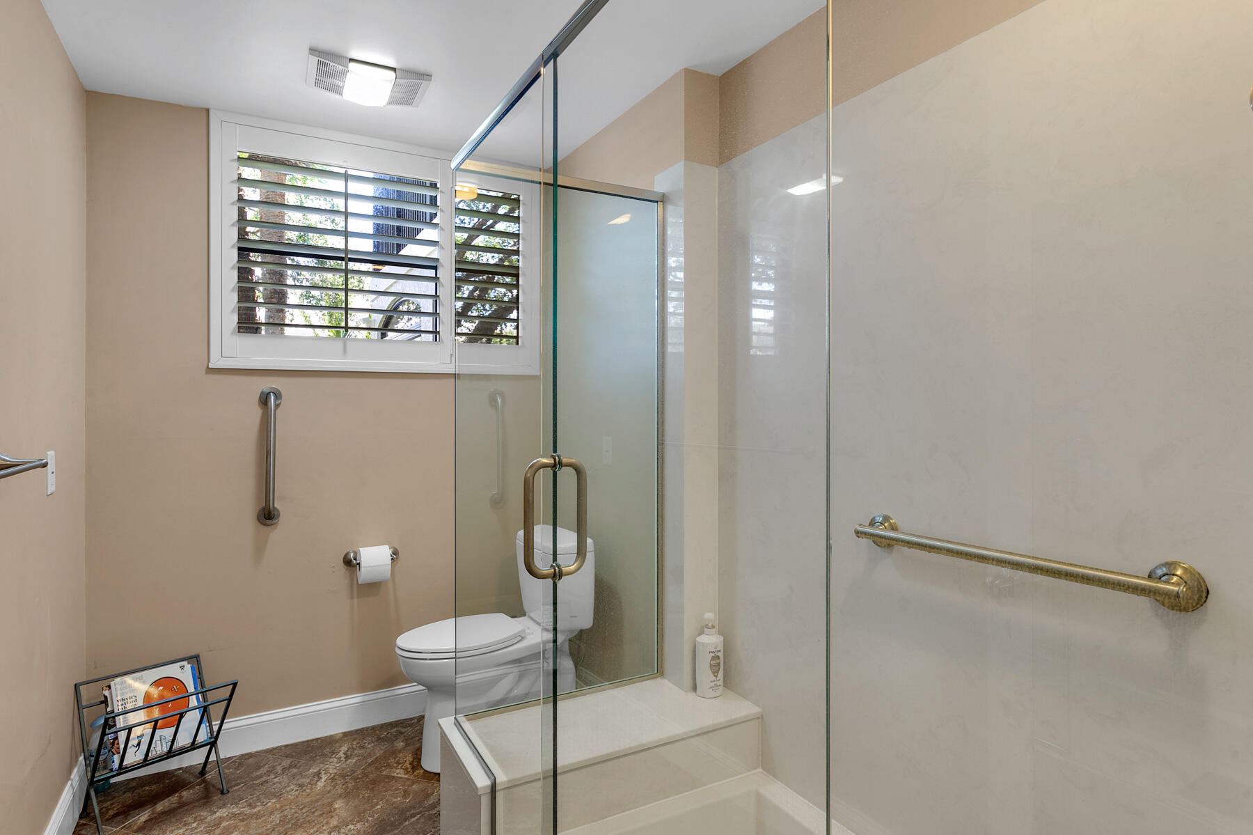 3940 Schooner Pointe Drive 109