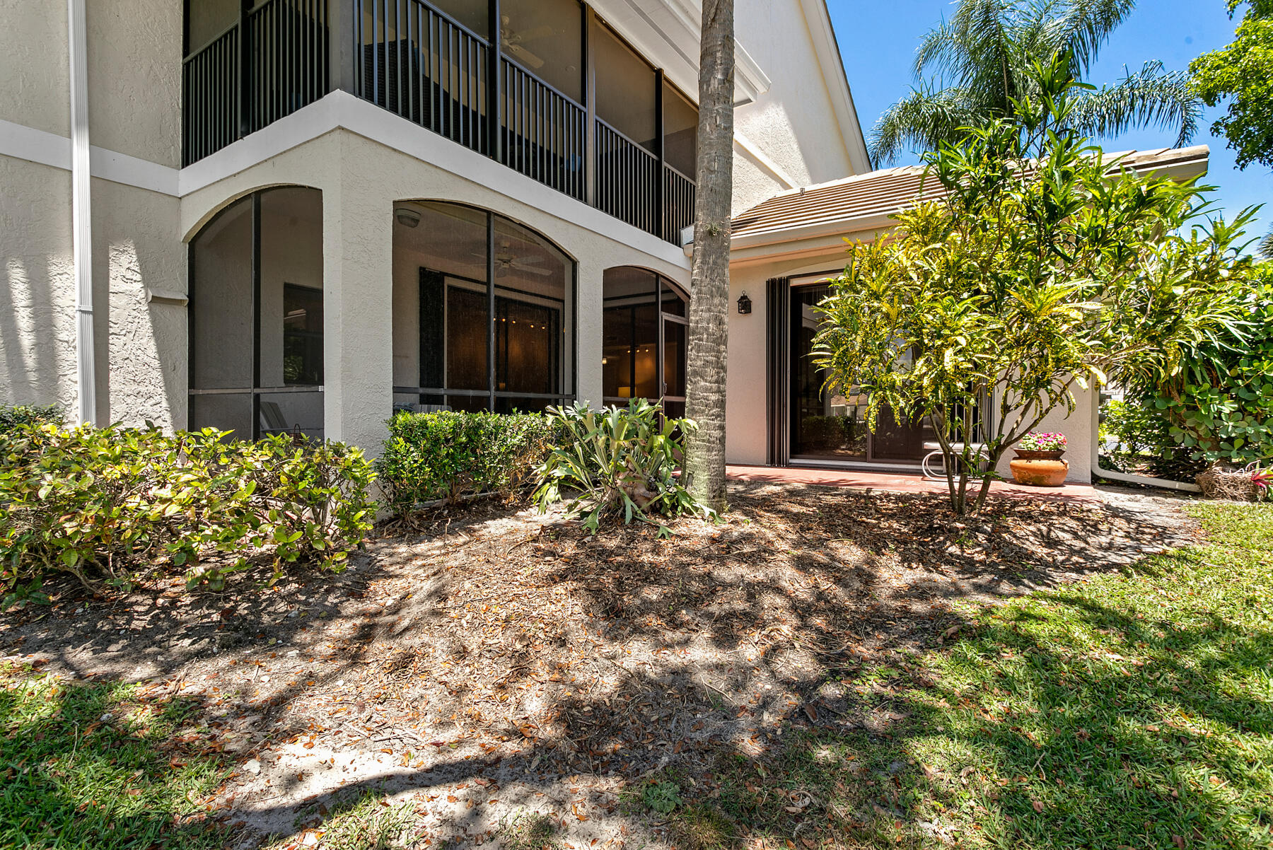 3940 Schooner Pointe Drive 109