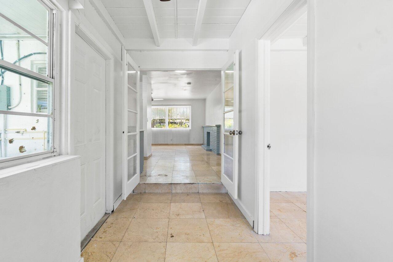 329 Laurie Road