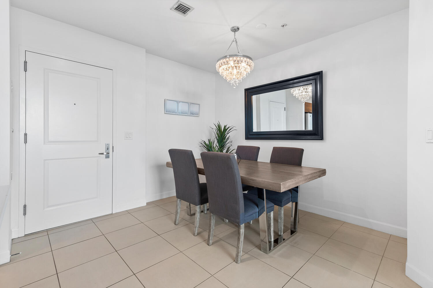 480 Hibiscus Street 539