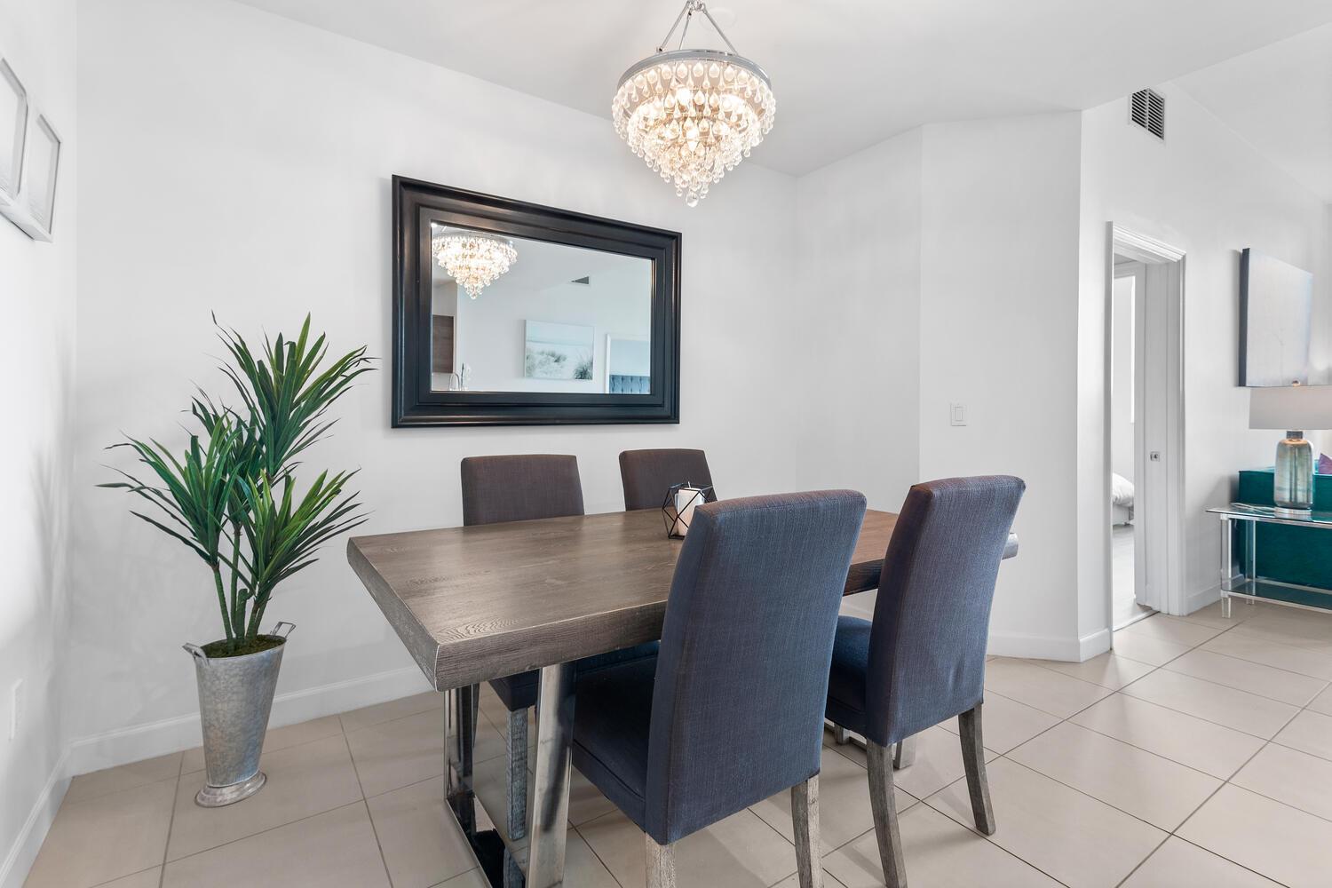 480 Hibiscus Street 539