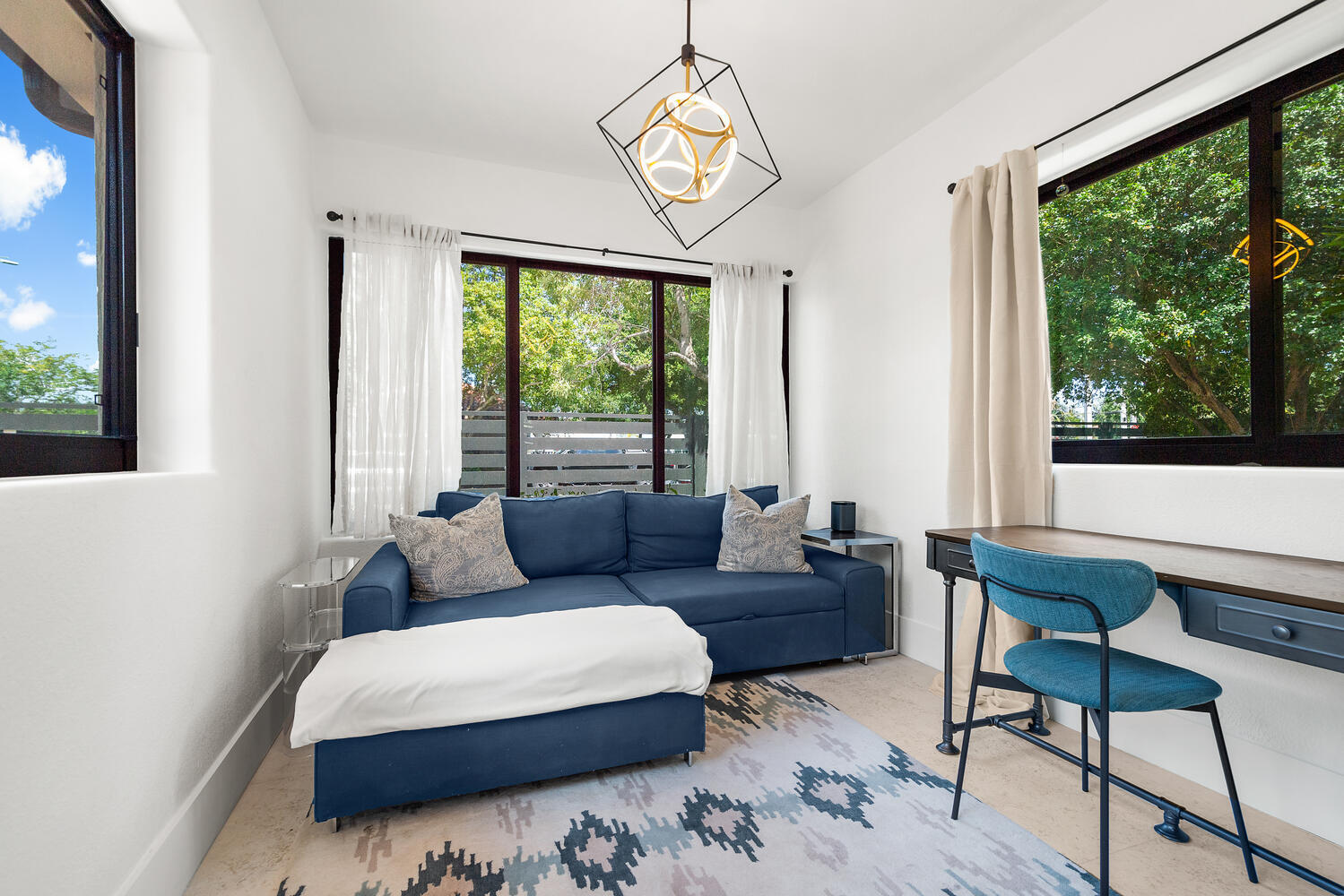 7820 Hawthorne Avenue