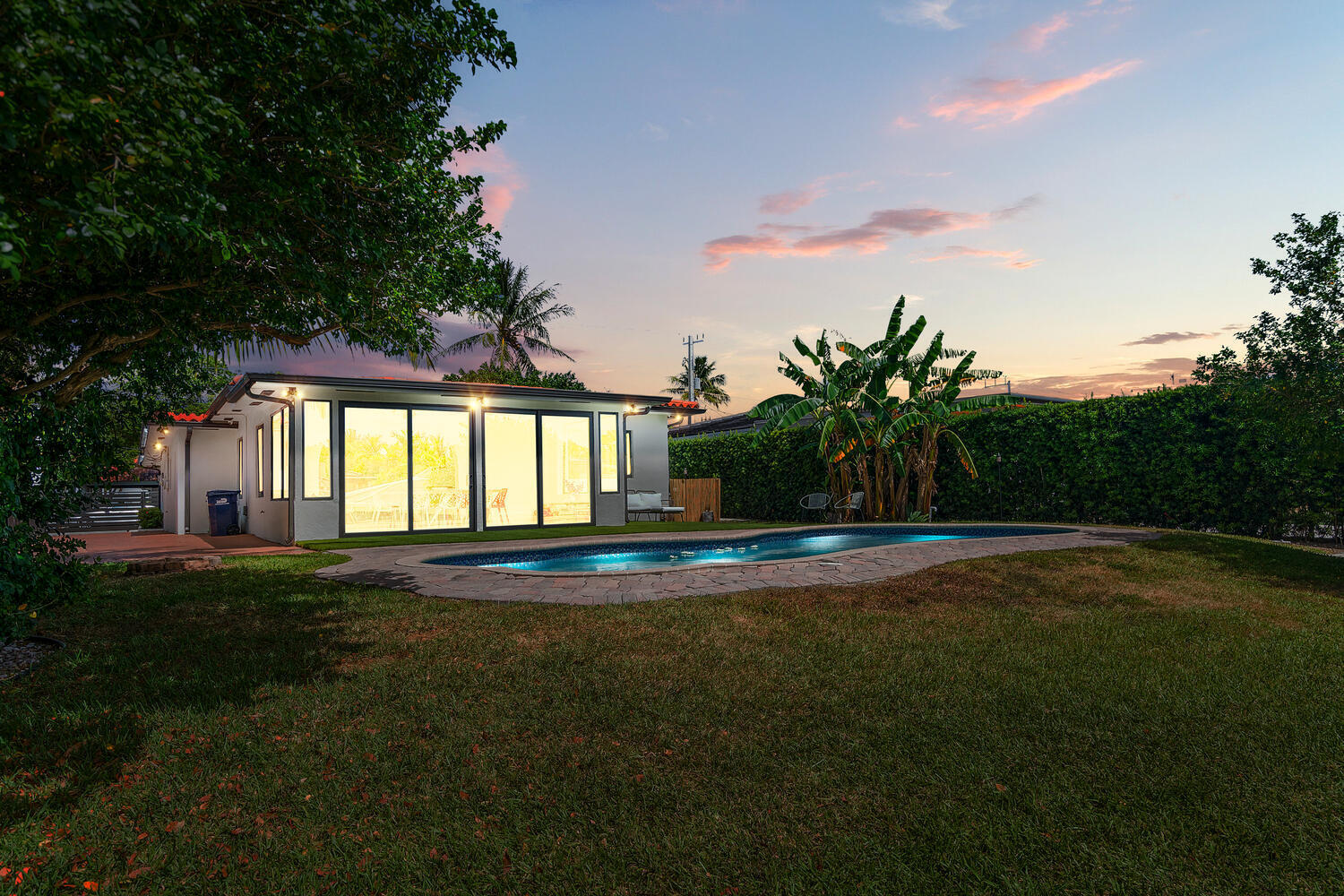 7820 Hawthorne Avenue