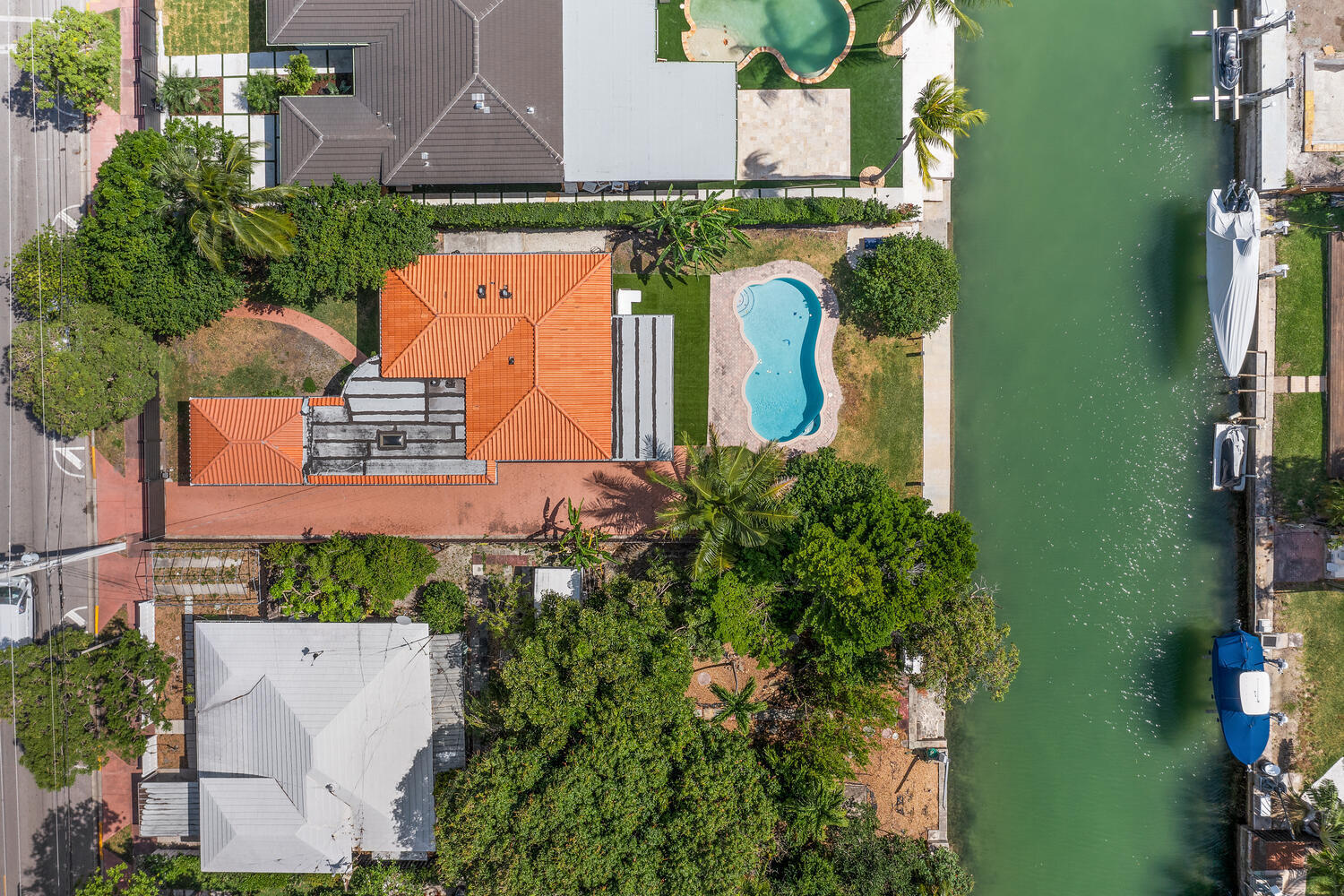 7820 Hawthorne Avenue