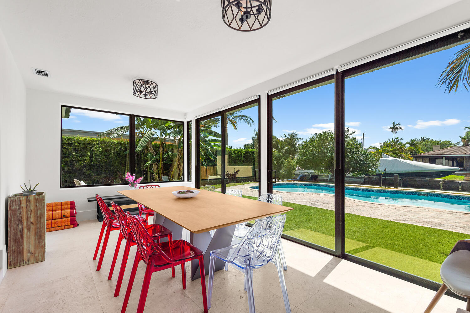 7820 Hawthorne Avenue