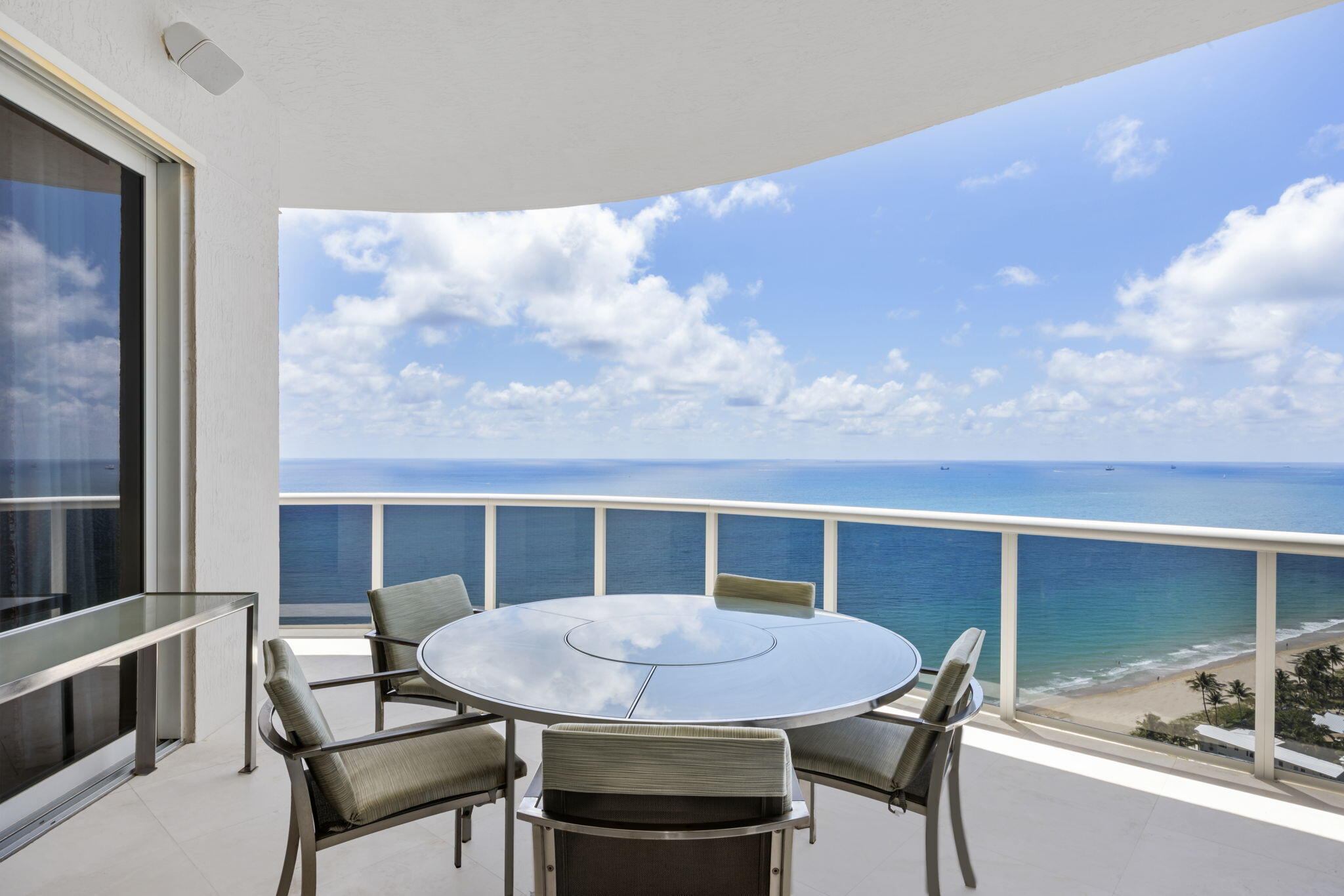 3100 N Ocean Boulevard 2810