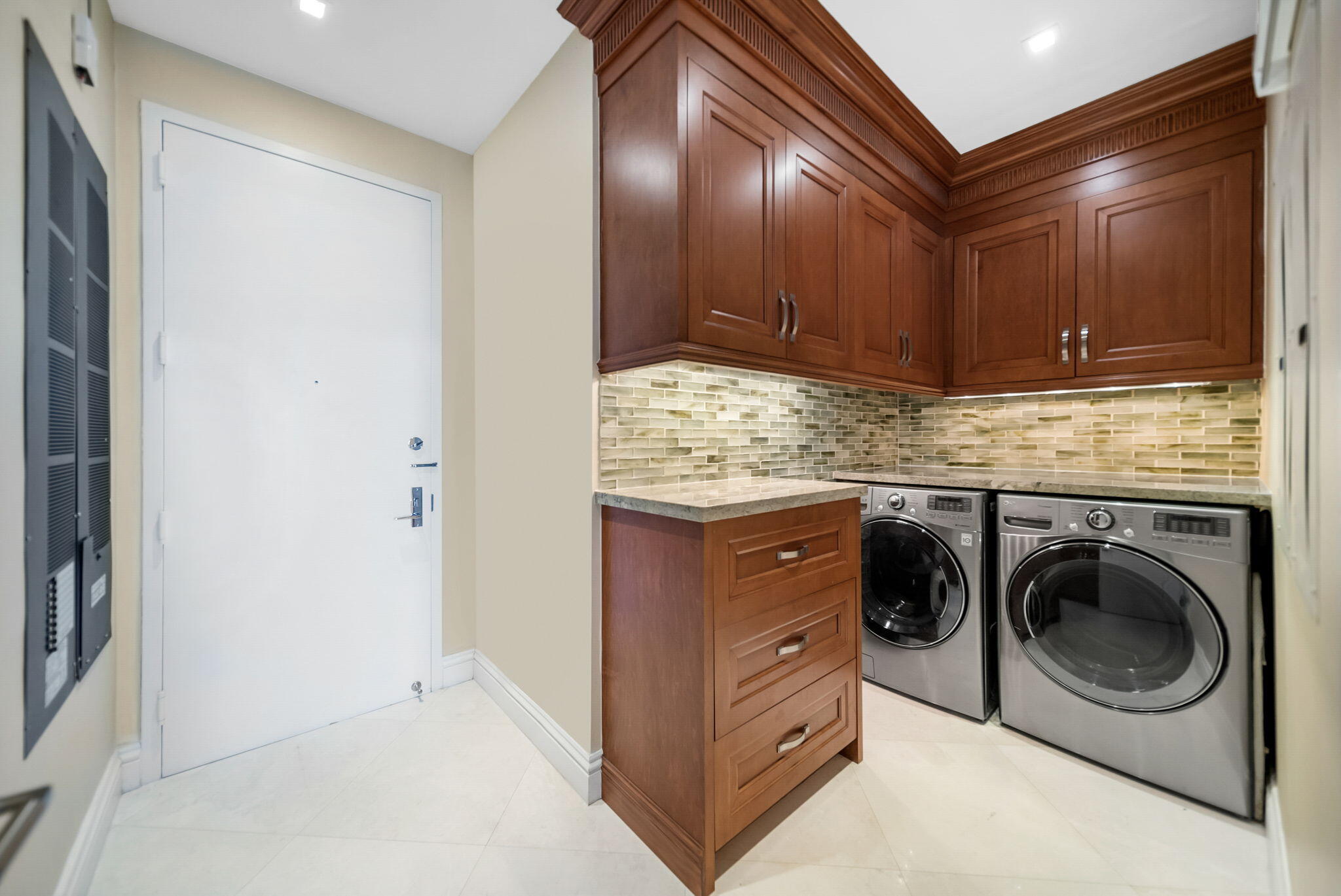 3100 N Ocean Boulevard 2810