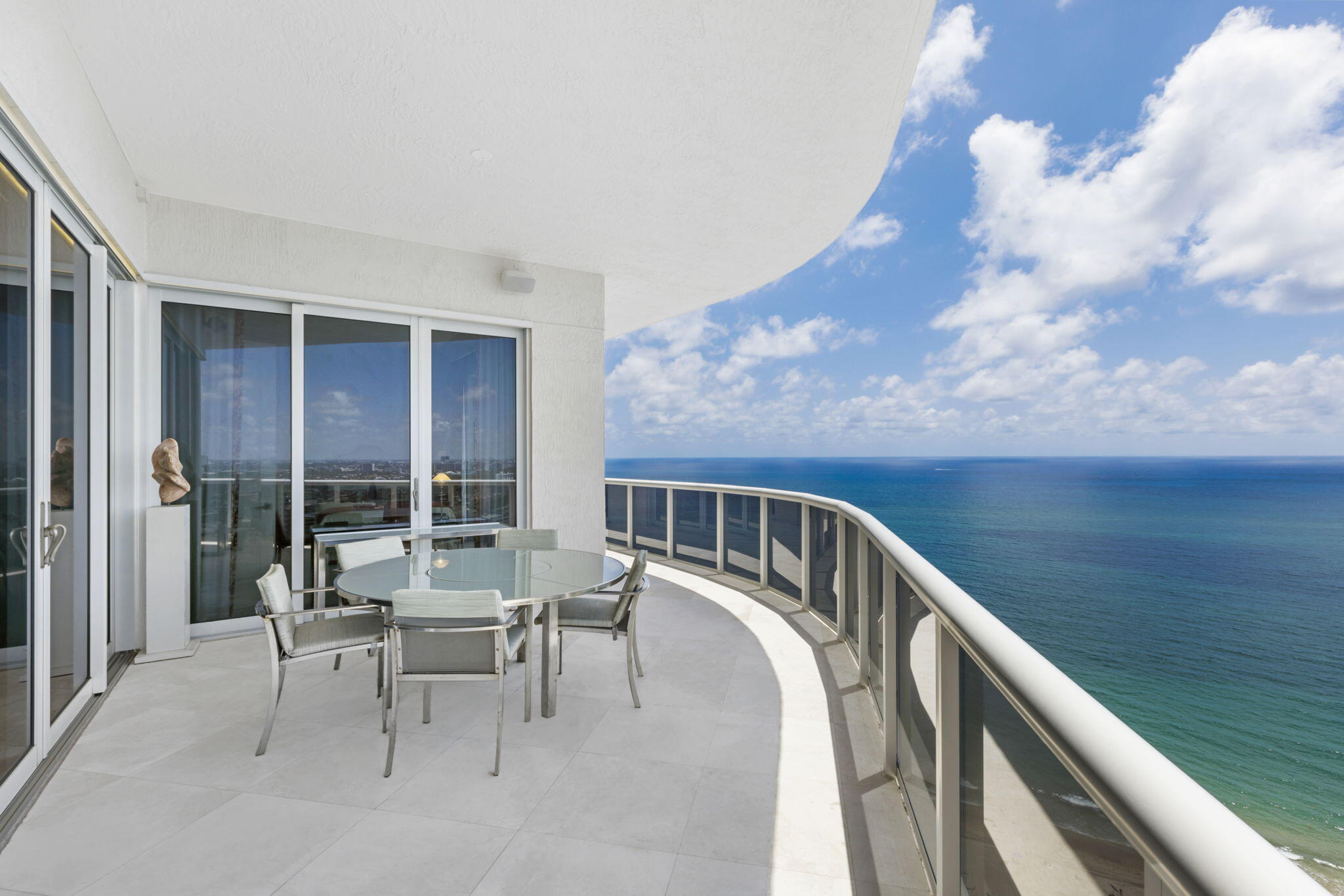 3100 N Ocean Boulevard 2810