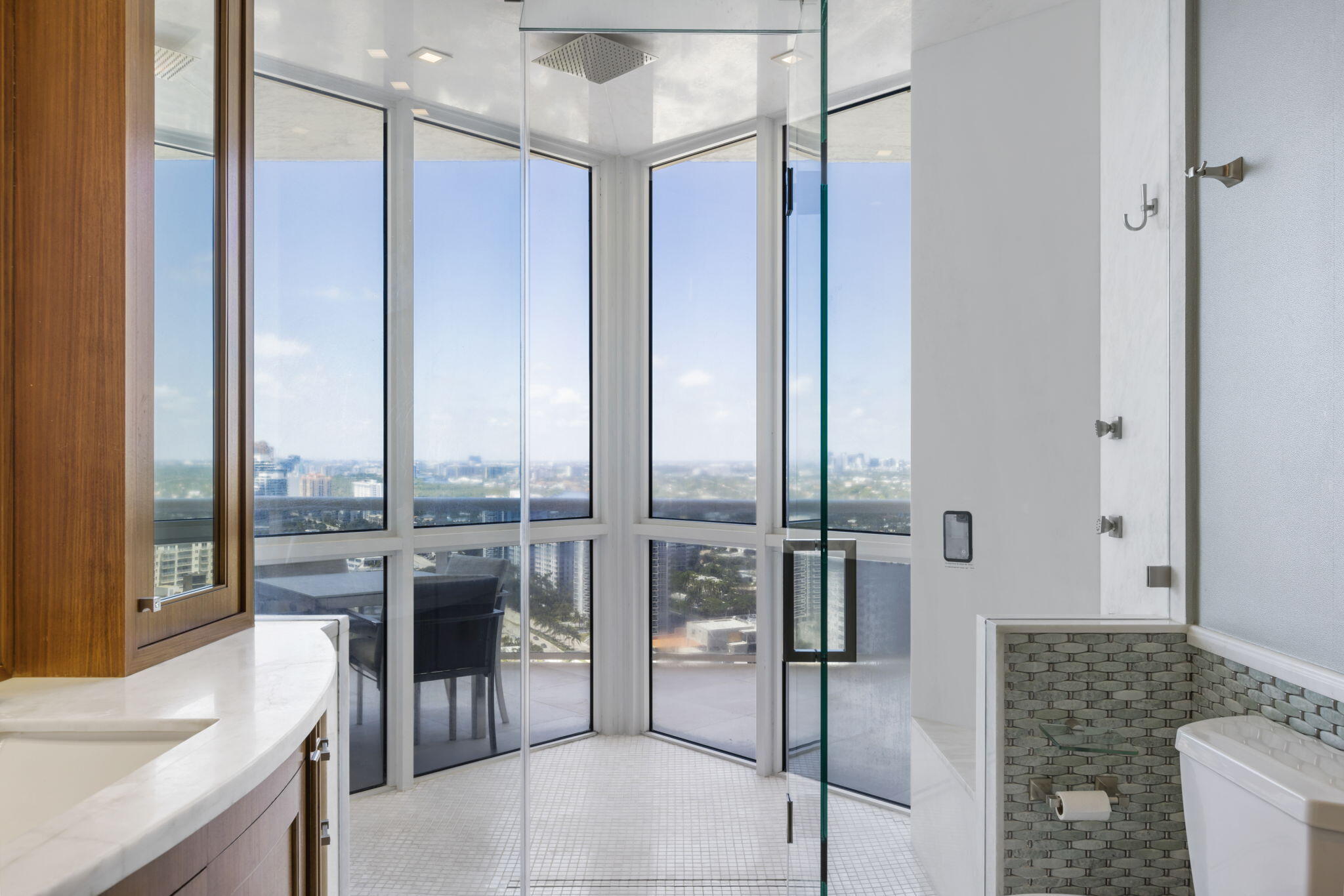 3100 N Ocean Boulevard 2810