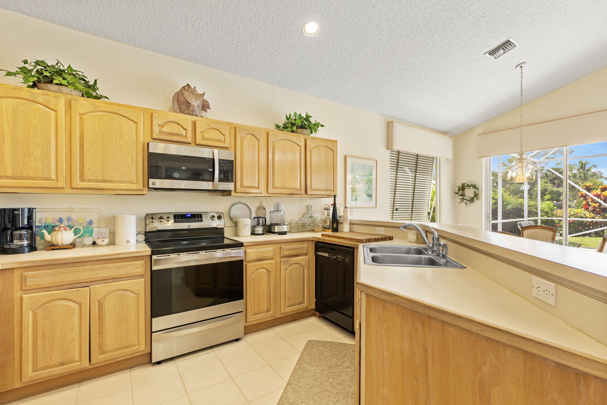 6079 Winding Lake Drive