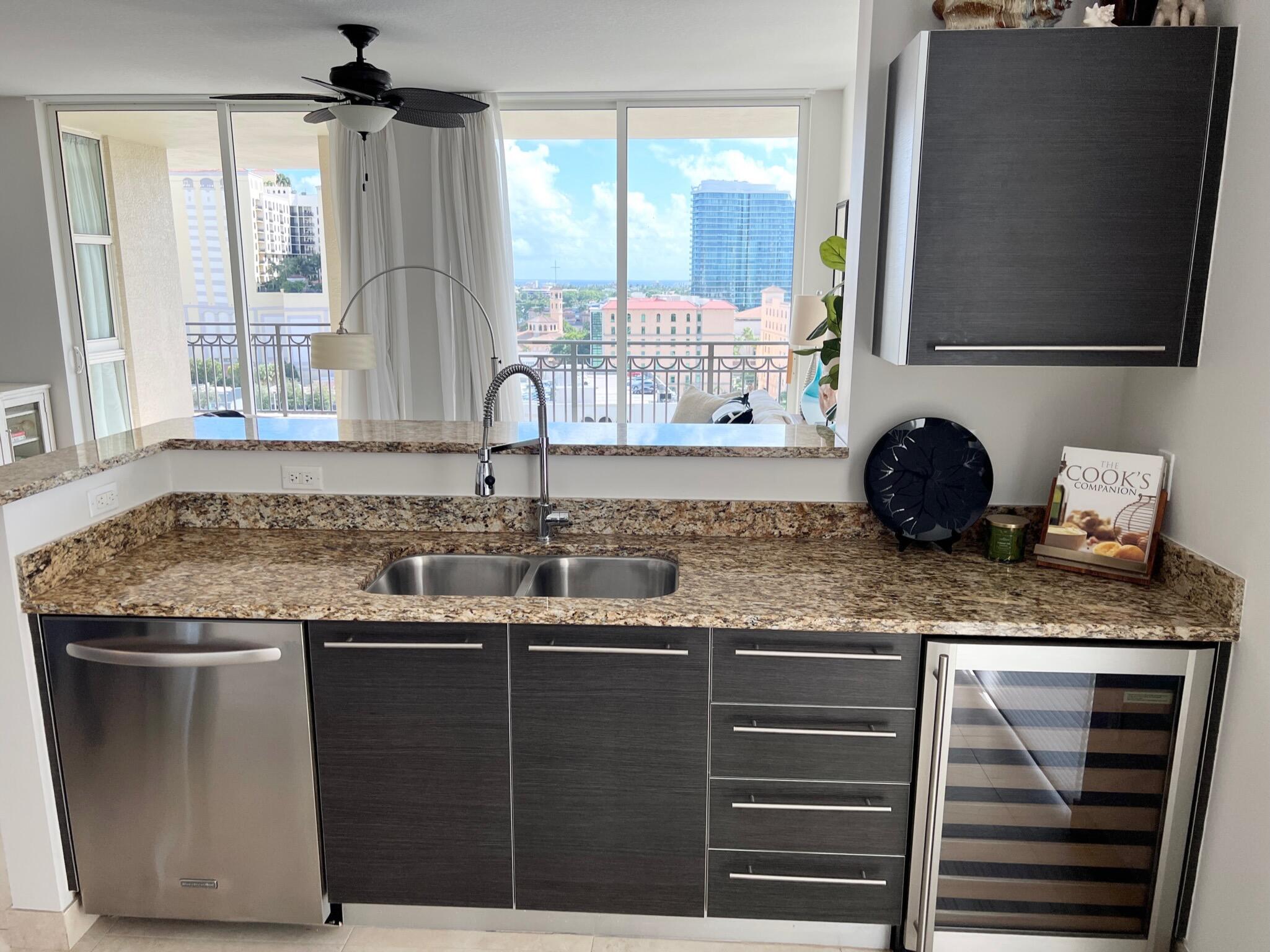 550 Okeechobee Boulevard 1001