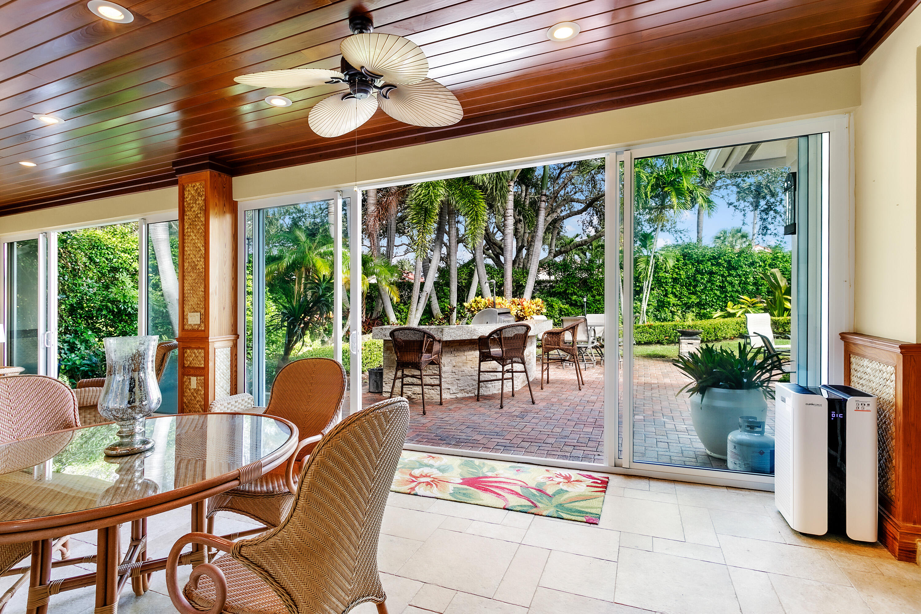 3320 Southern Cay Drive Drive