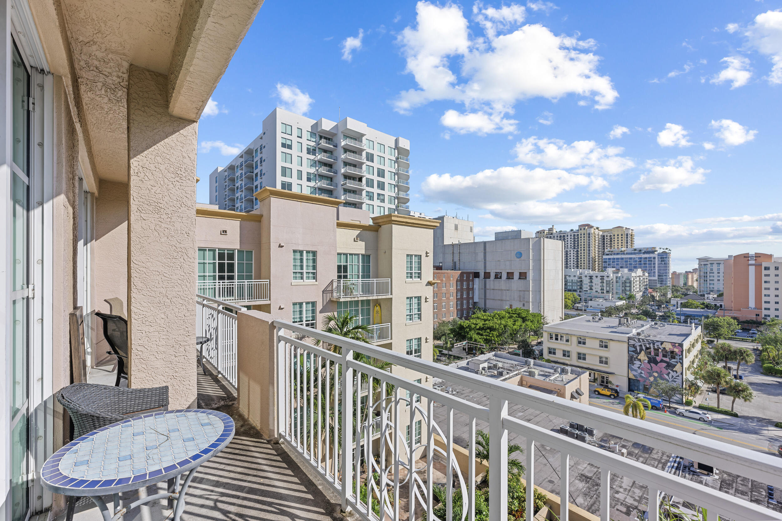410 Evernia 807 Street 807