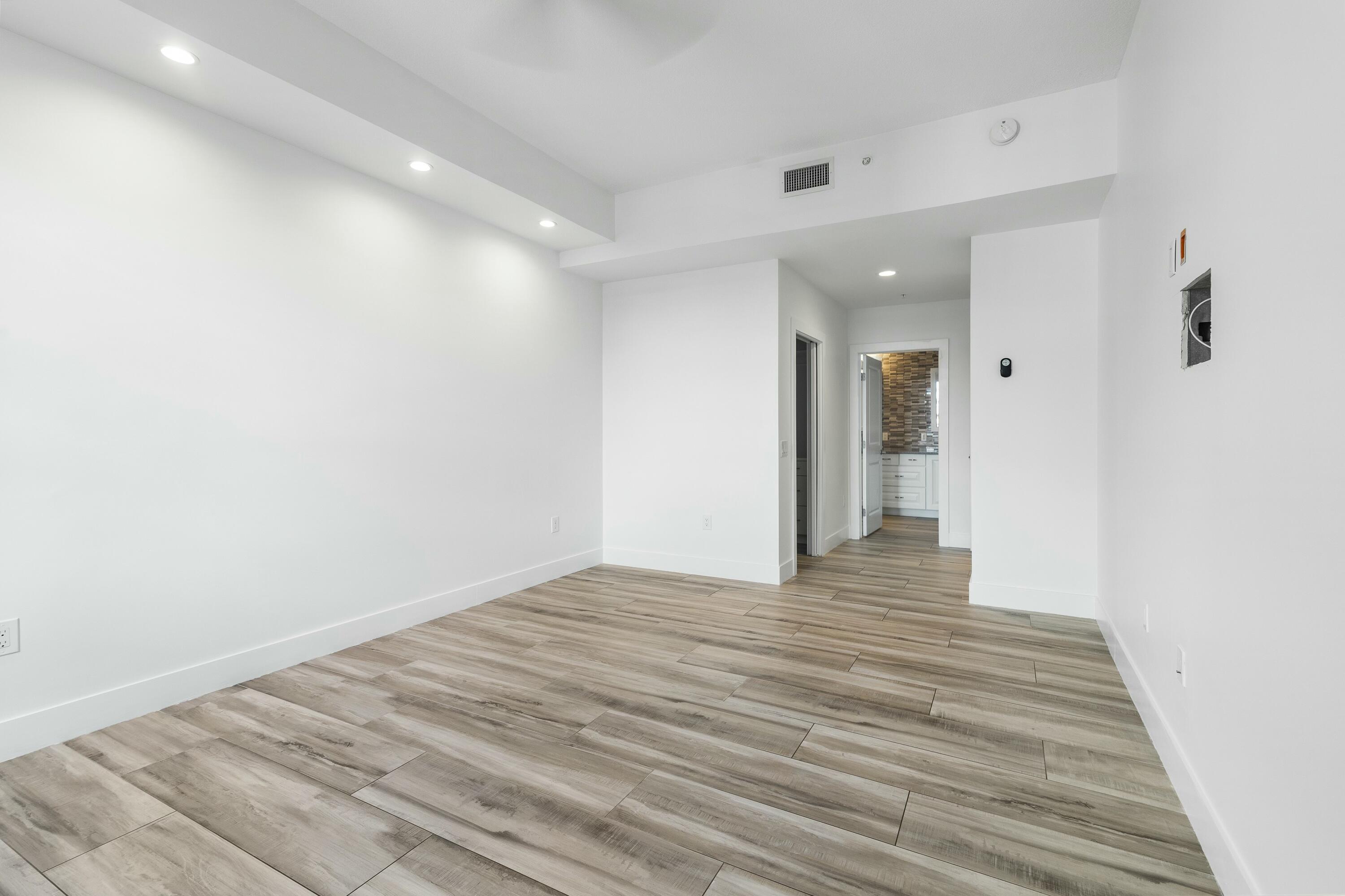 410 Evernia 807 Street 807