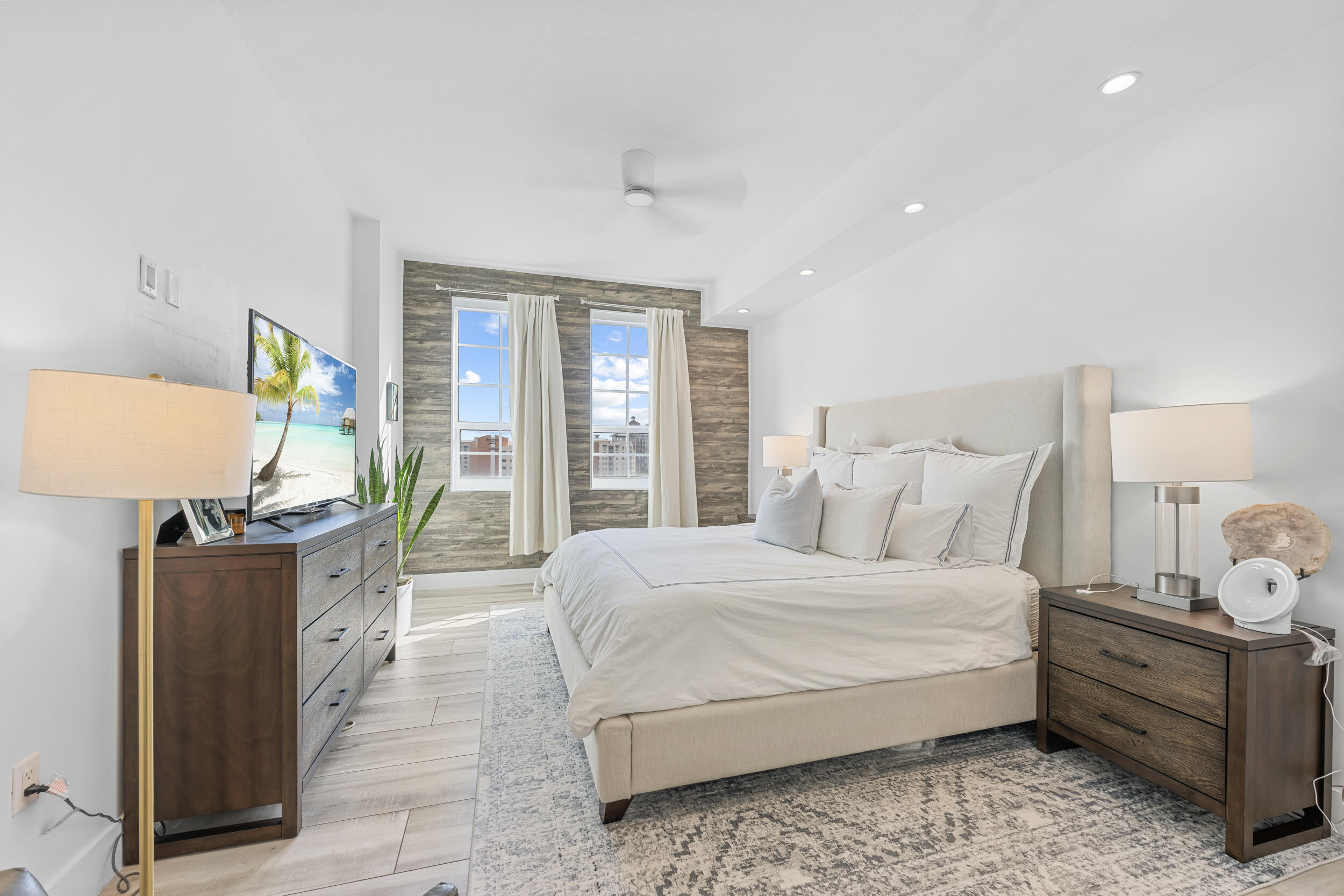 410 Evernia 807 Street 807