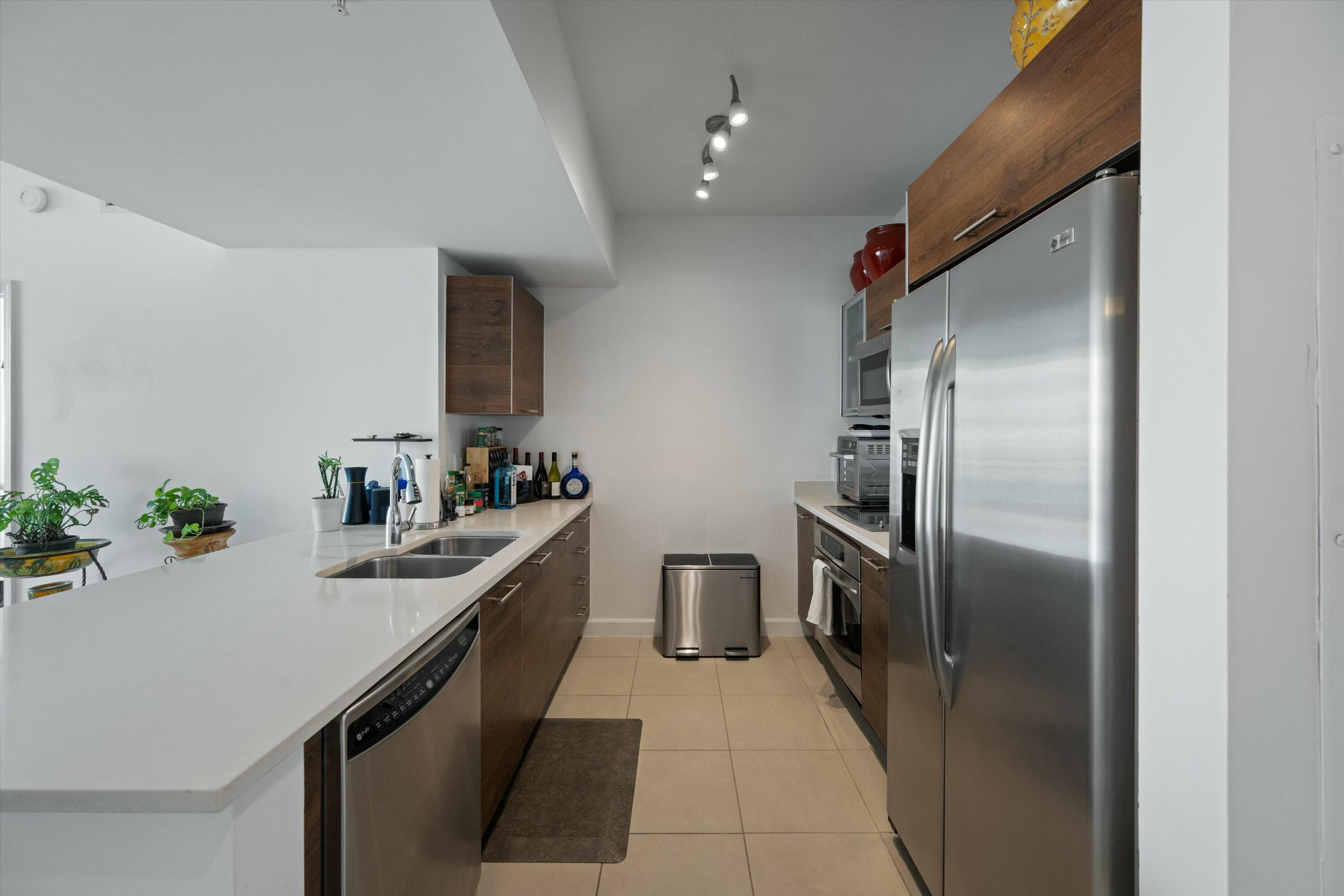 480 Hibiscus 701 Street 701
