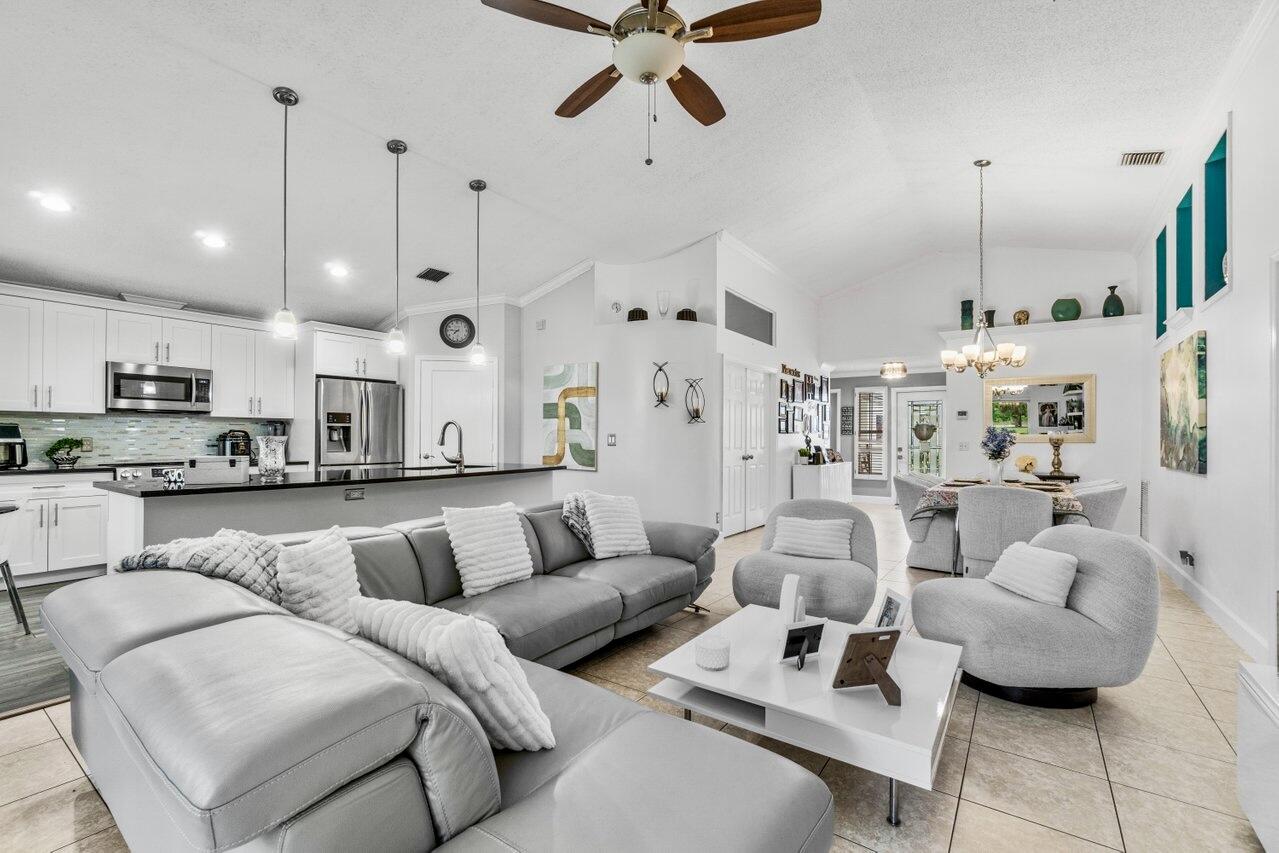 15092 Oak Chase Court