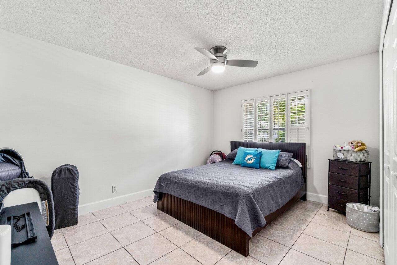 15092 Oak Chase Court