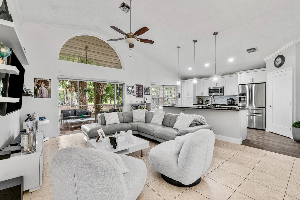 15092 Oak Chase Court