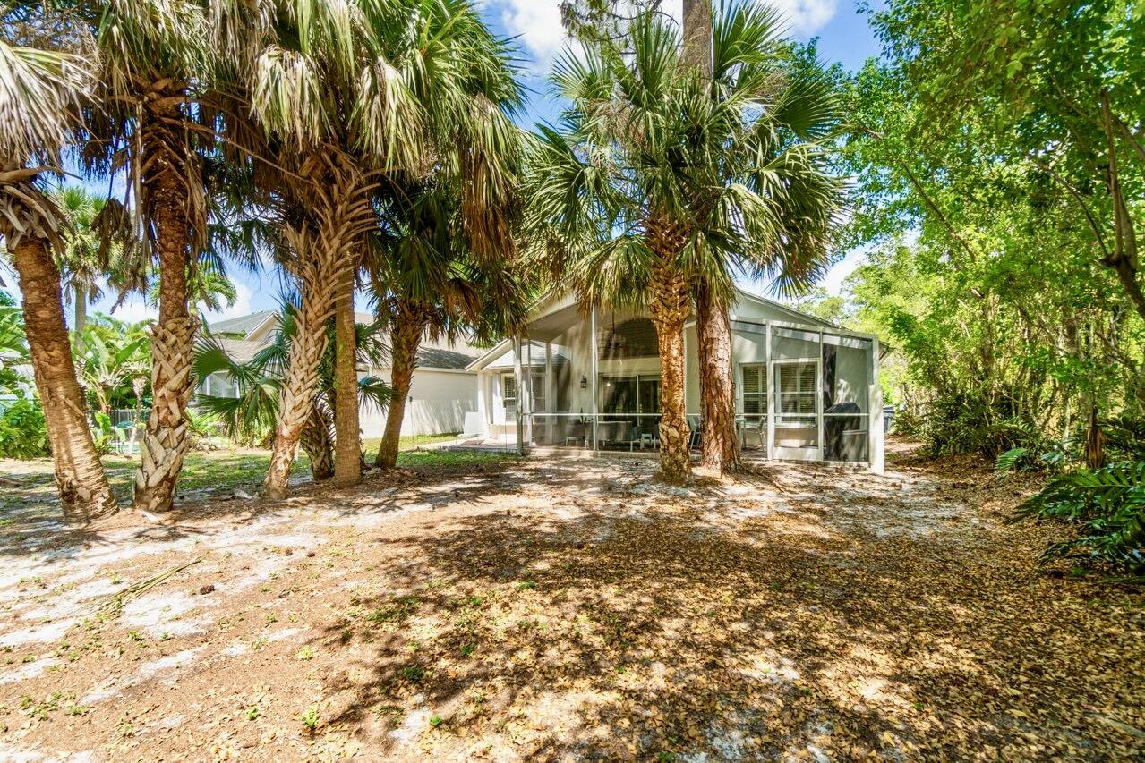 15092 Oak Chase Court