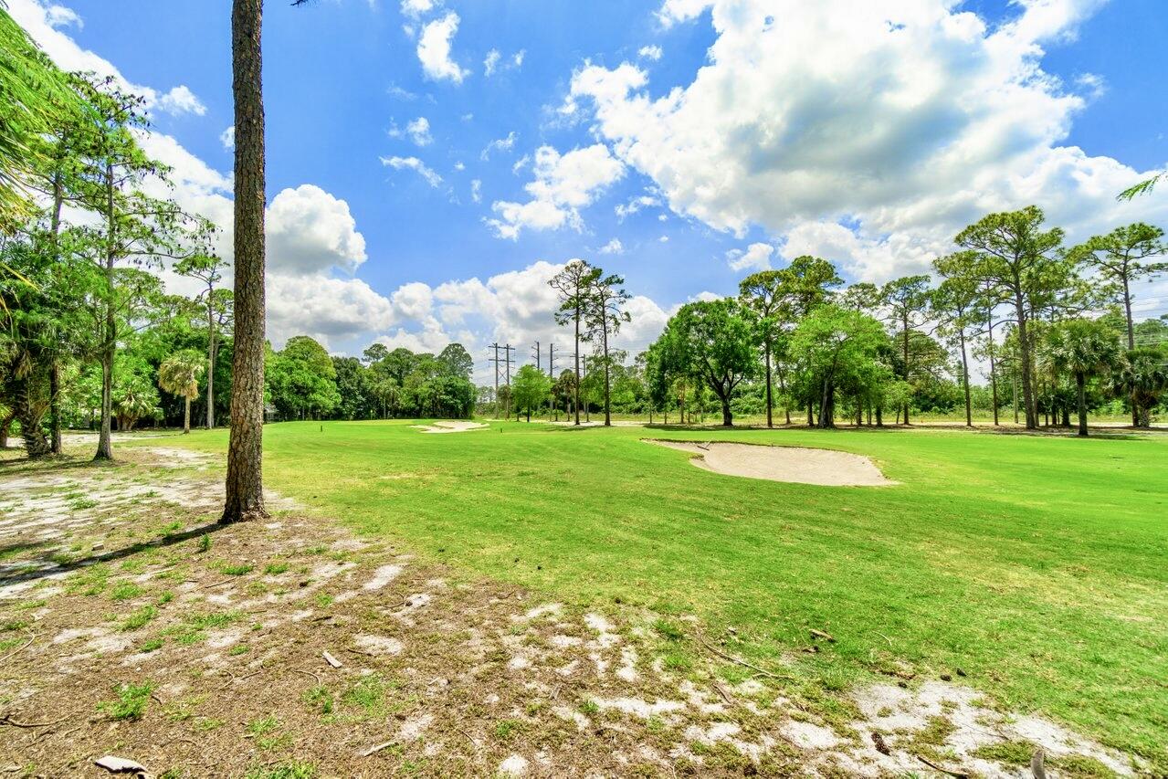 15092 Oak Chase Court