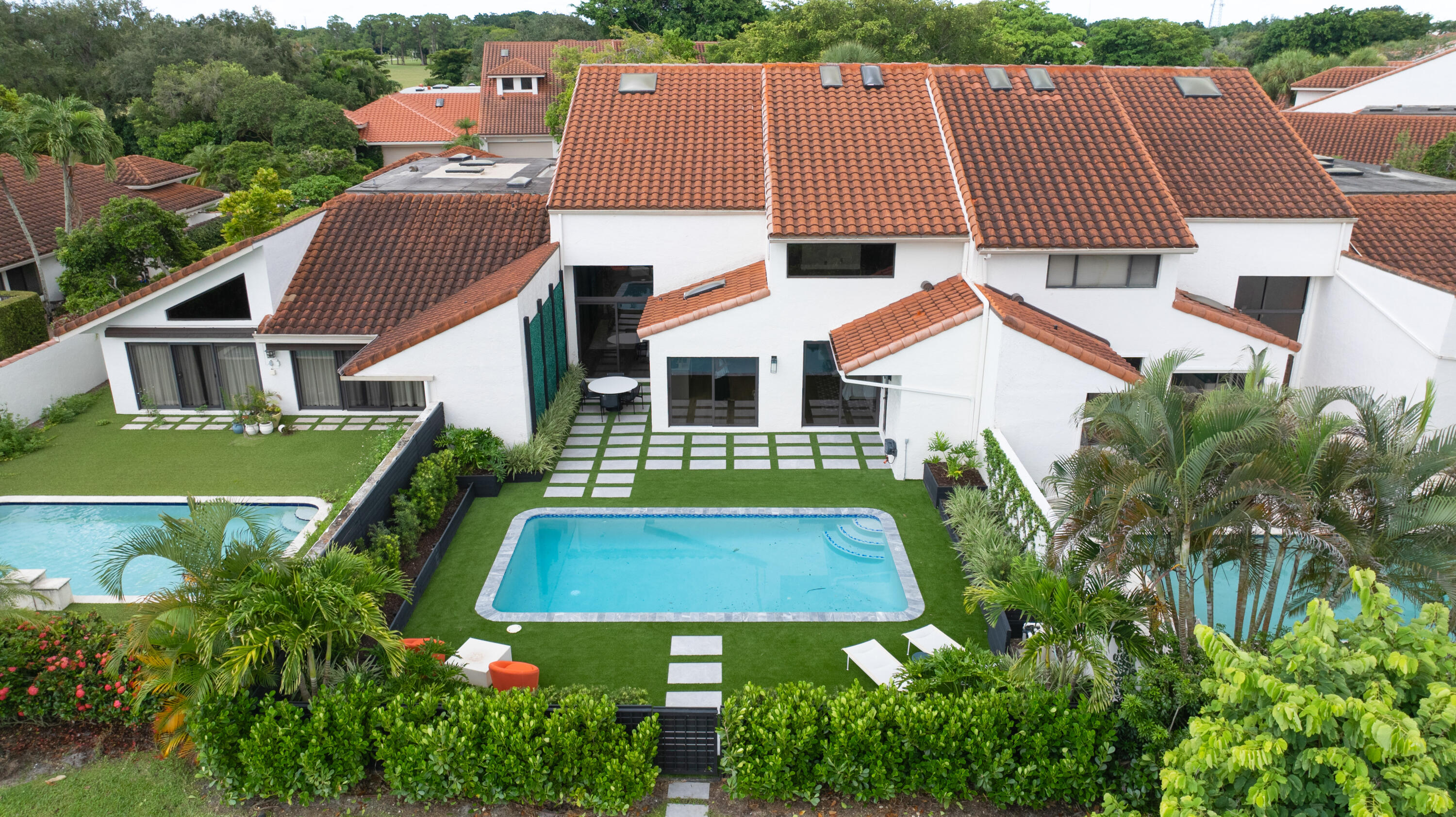 2435 Windsor Way Court