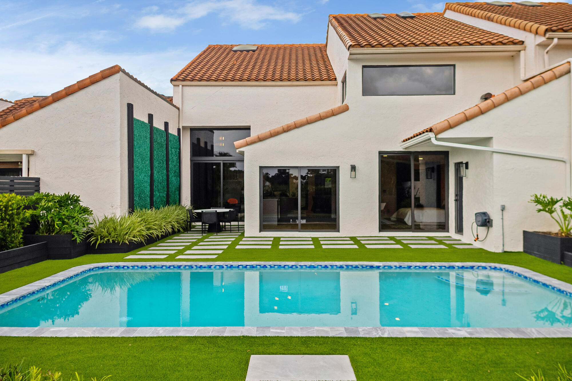 2435 Windsor Way Court