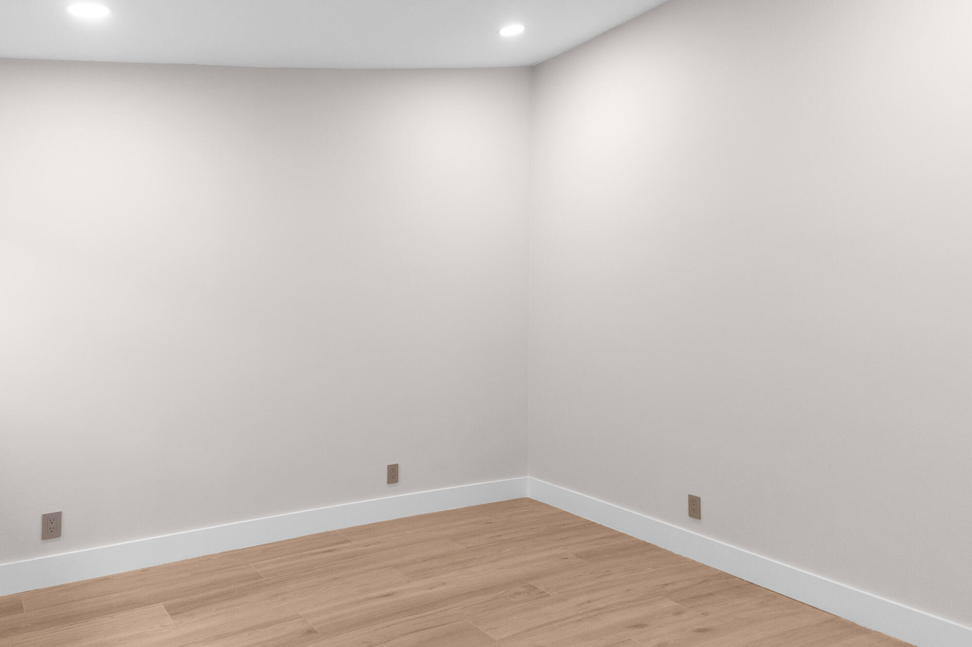 2435 Windsor Way Court