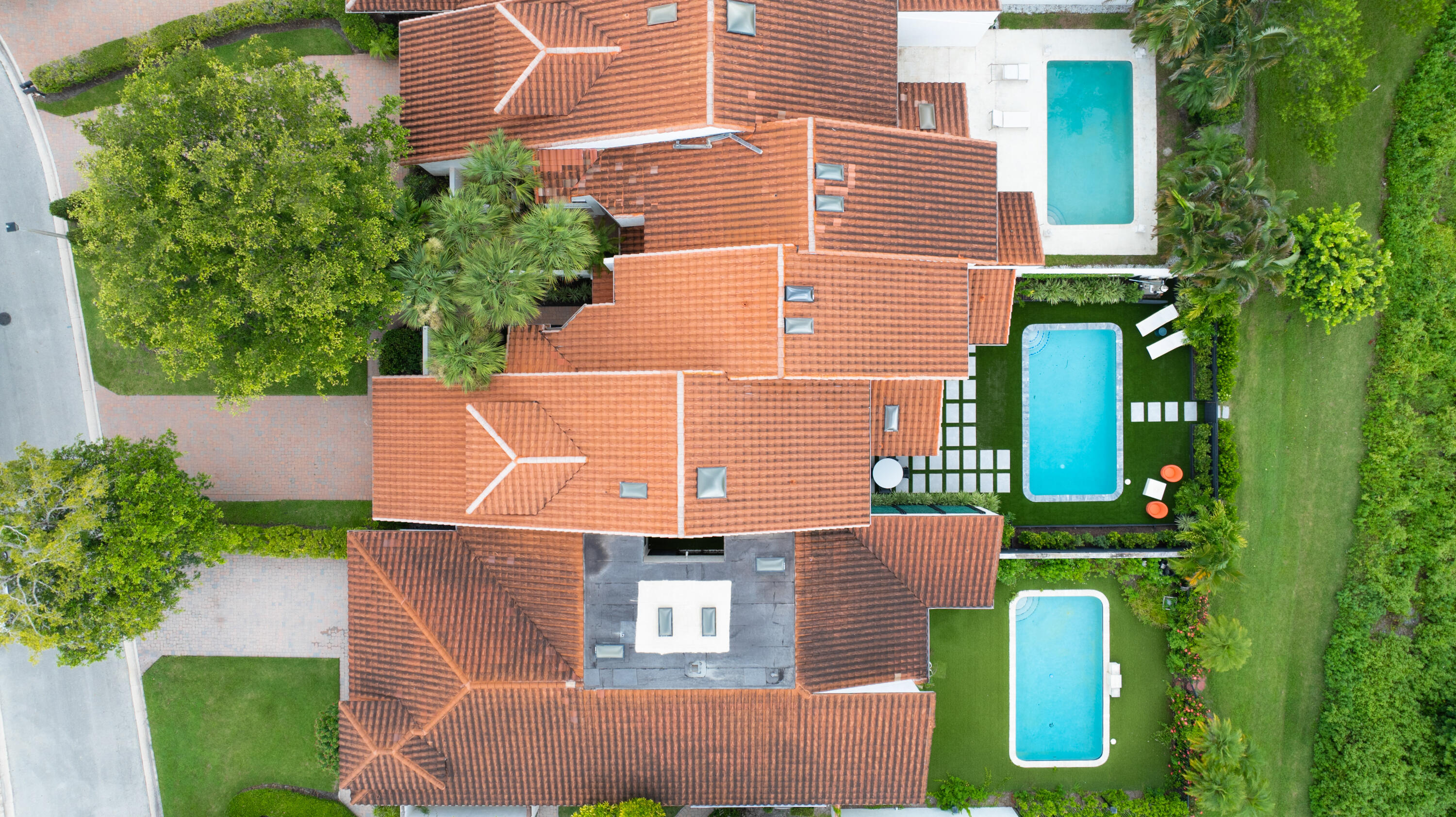 2435 Windsor Way Court