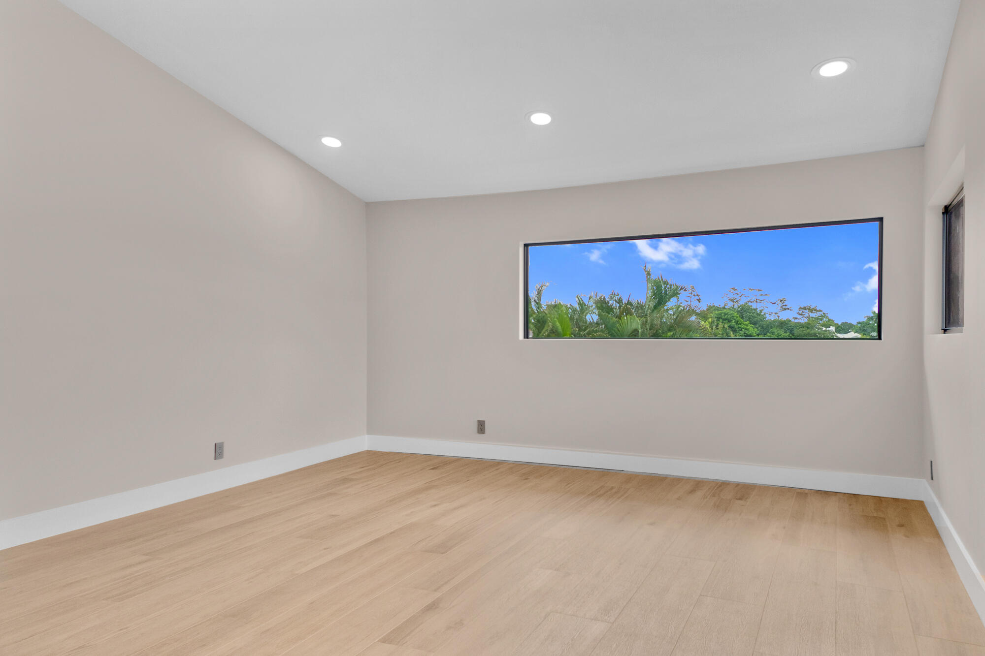 2435 Windsor Way Court