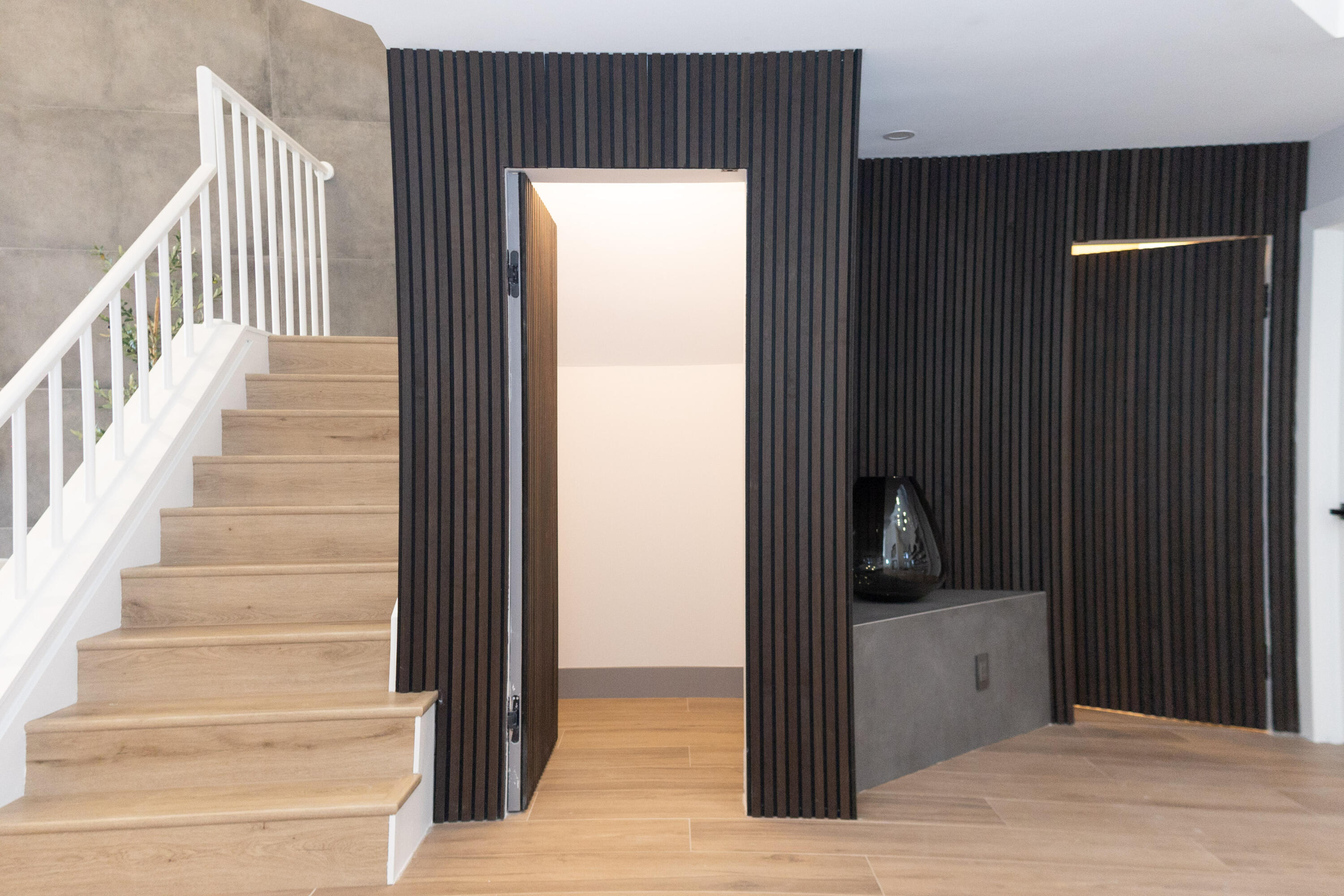 2435 Windsor Way Court