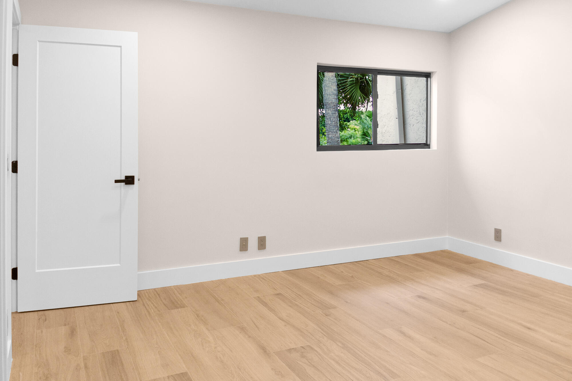 2435 Windsor Way Court